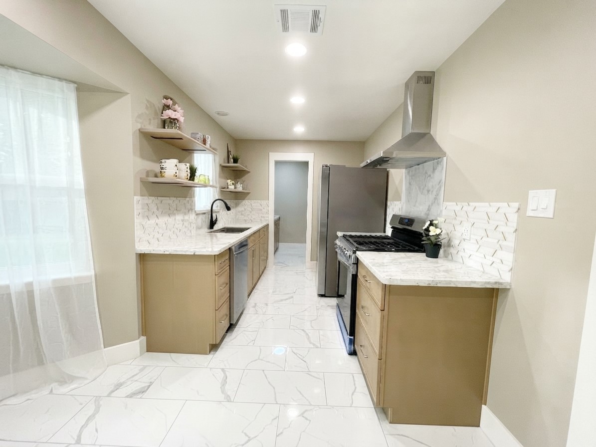 4207 Birchton Street Property Photo 4