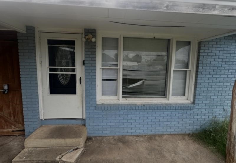 3128 Travis Street Property Photo 2