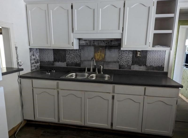 3128 Travis Street Property Photo 4