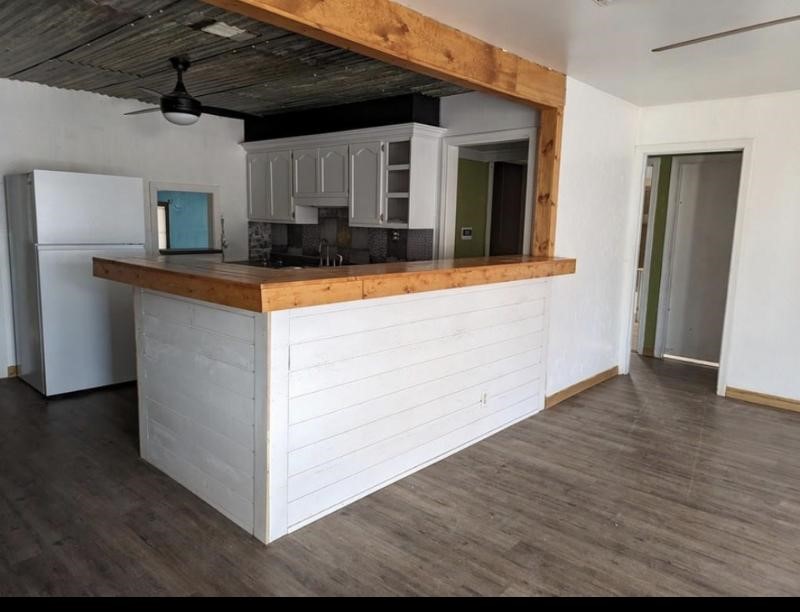 3128 Travis Street Property Photo 5