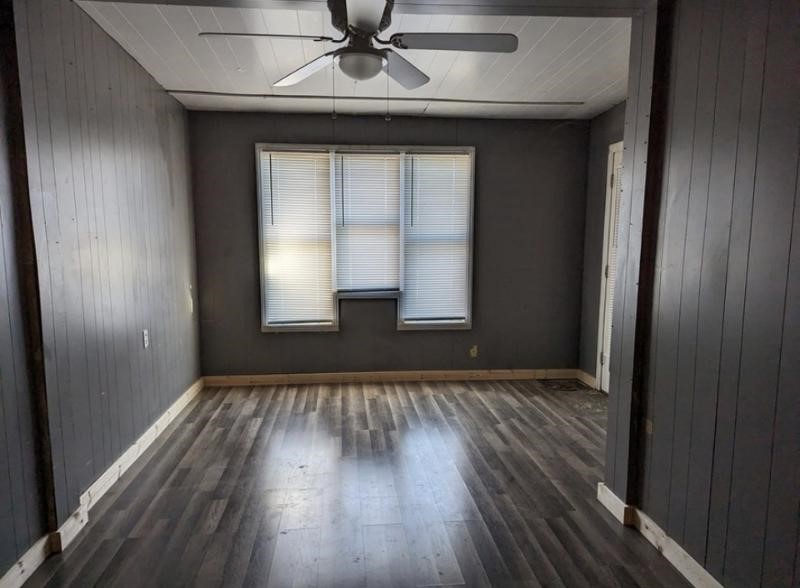 3128 Travis Street Property Photo 9