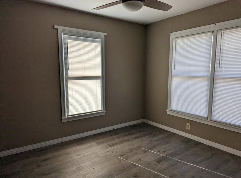 3128 Travis Street Property Photo 10