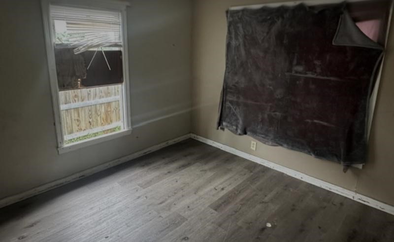 3128 Travis Street Property Photo 15