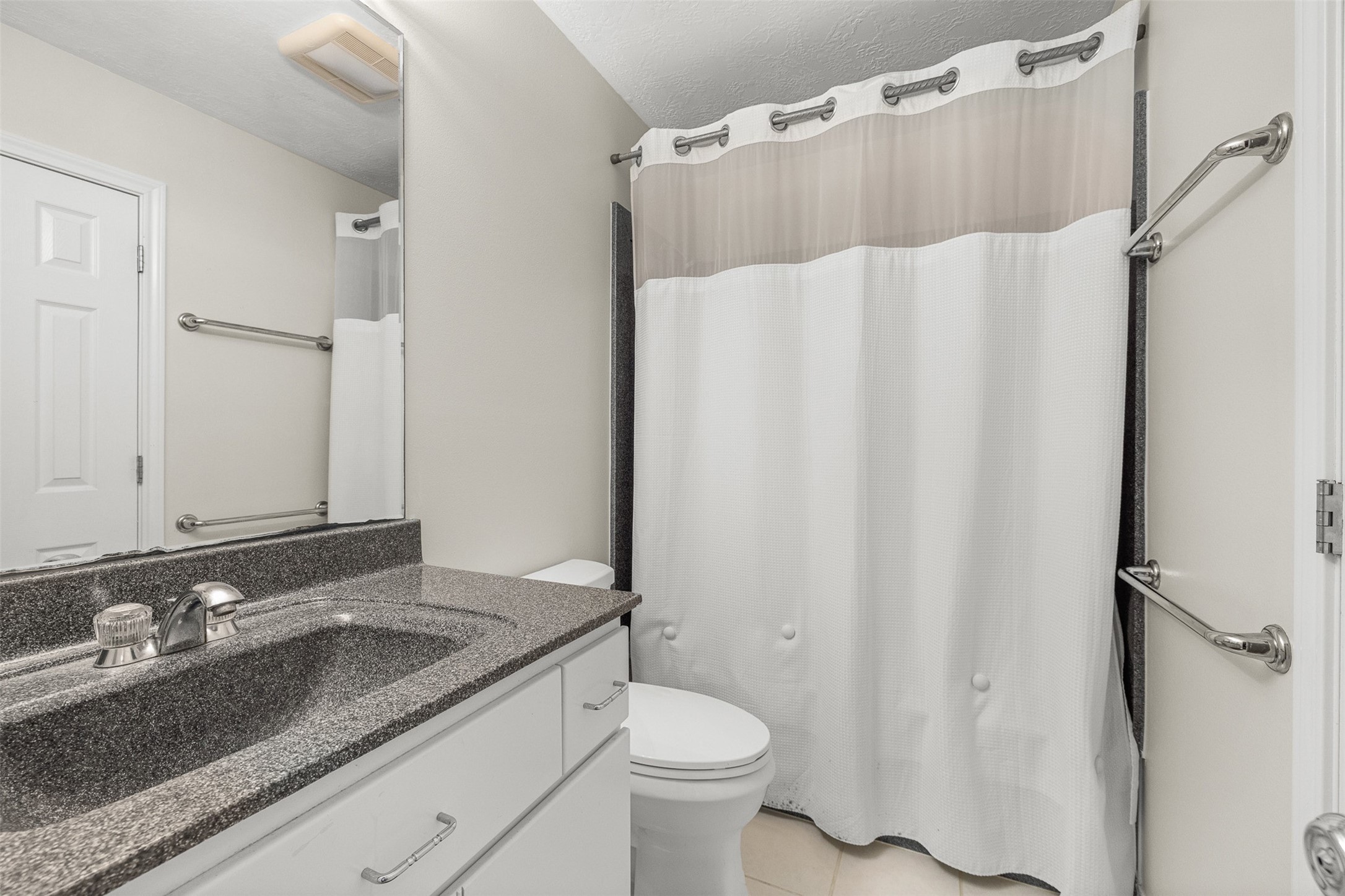 328 Landsburg Lane Property Photo 25