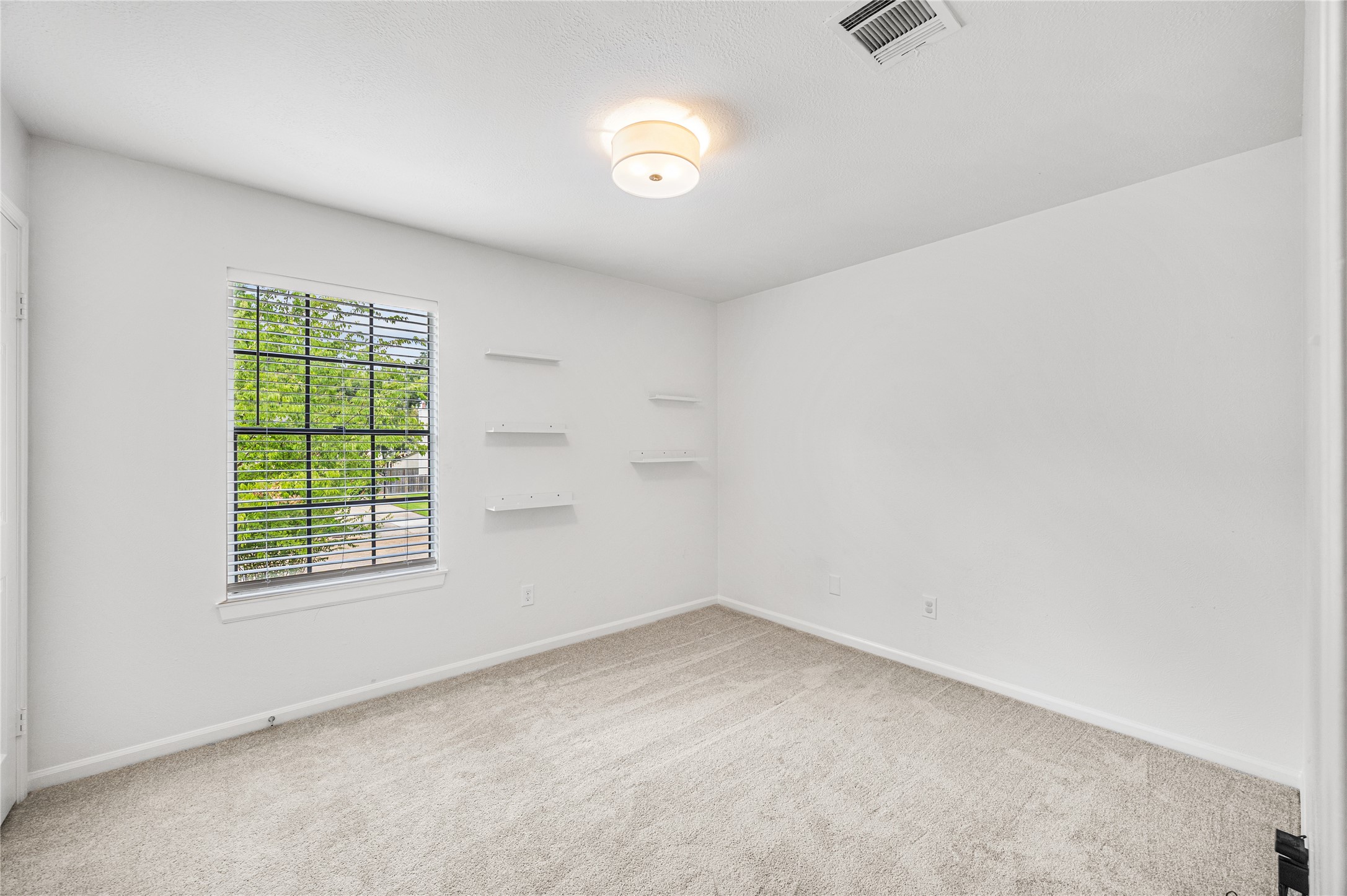 3806 Forest Village Drive Property Photo 27