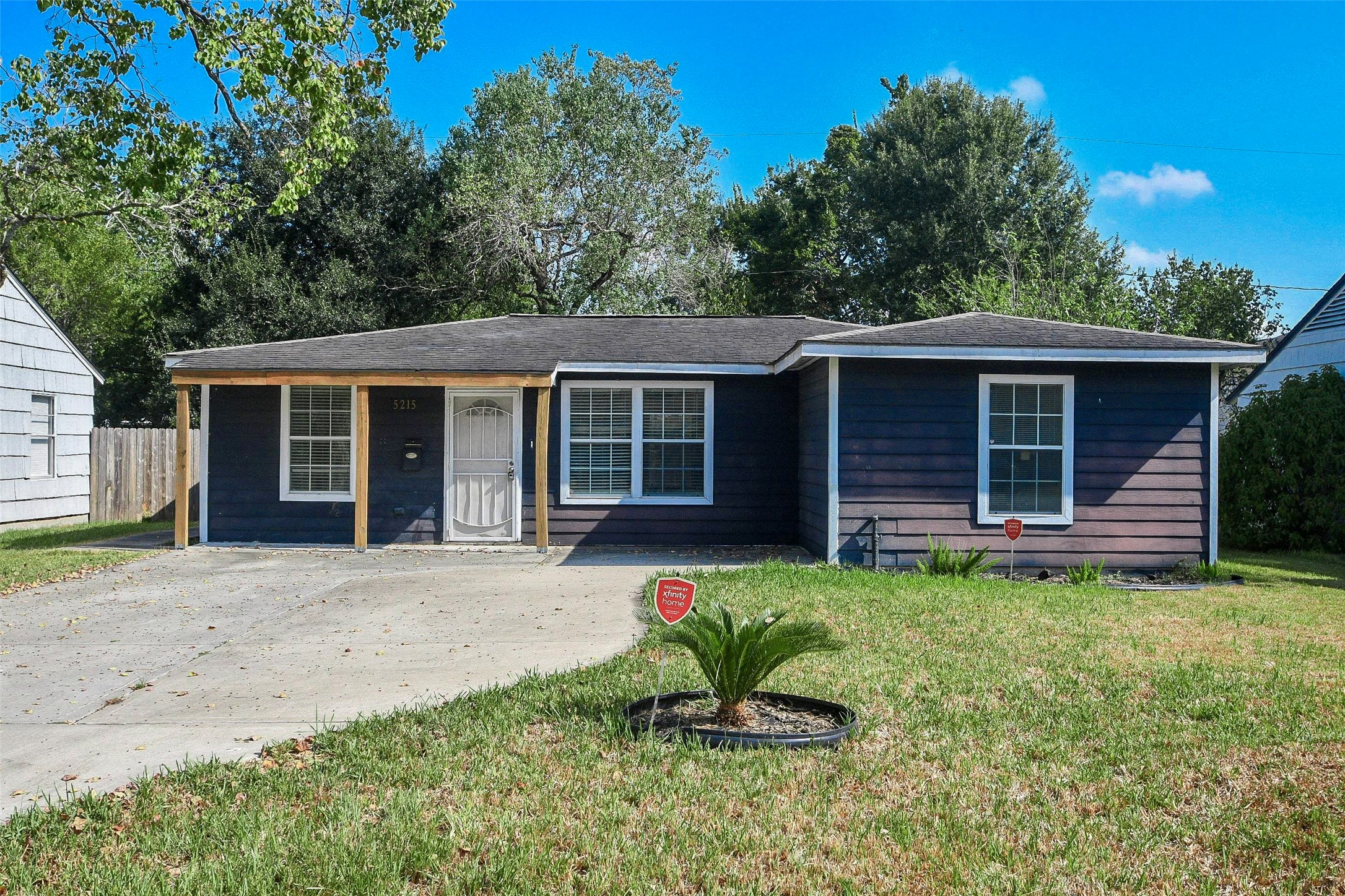 5215 Myrtlewood Street Property Photo 1