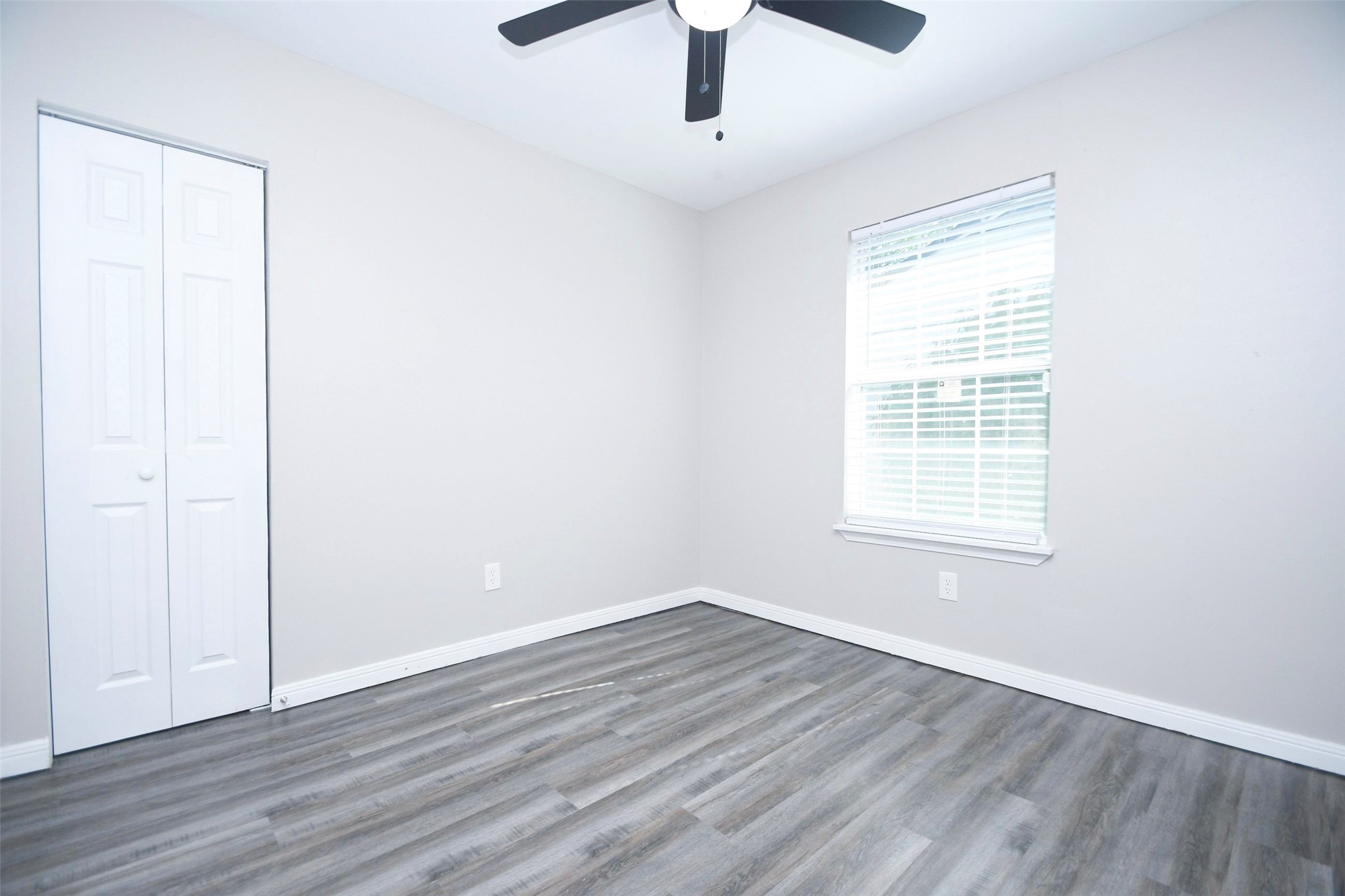 5215 Myrtlewood Street Property Photo 12
