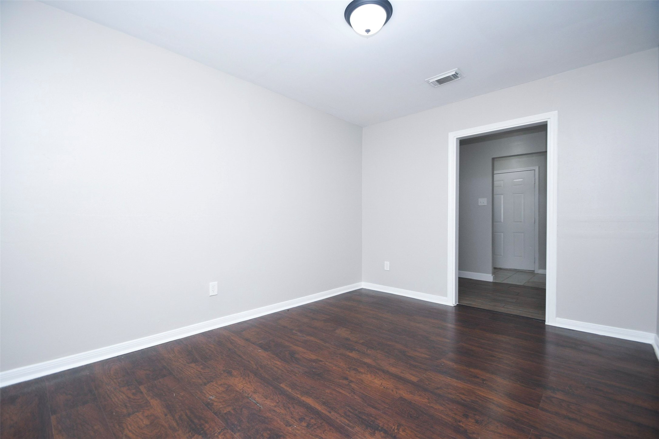 5215 Myrtlewood Street Property Photo 16