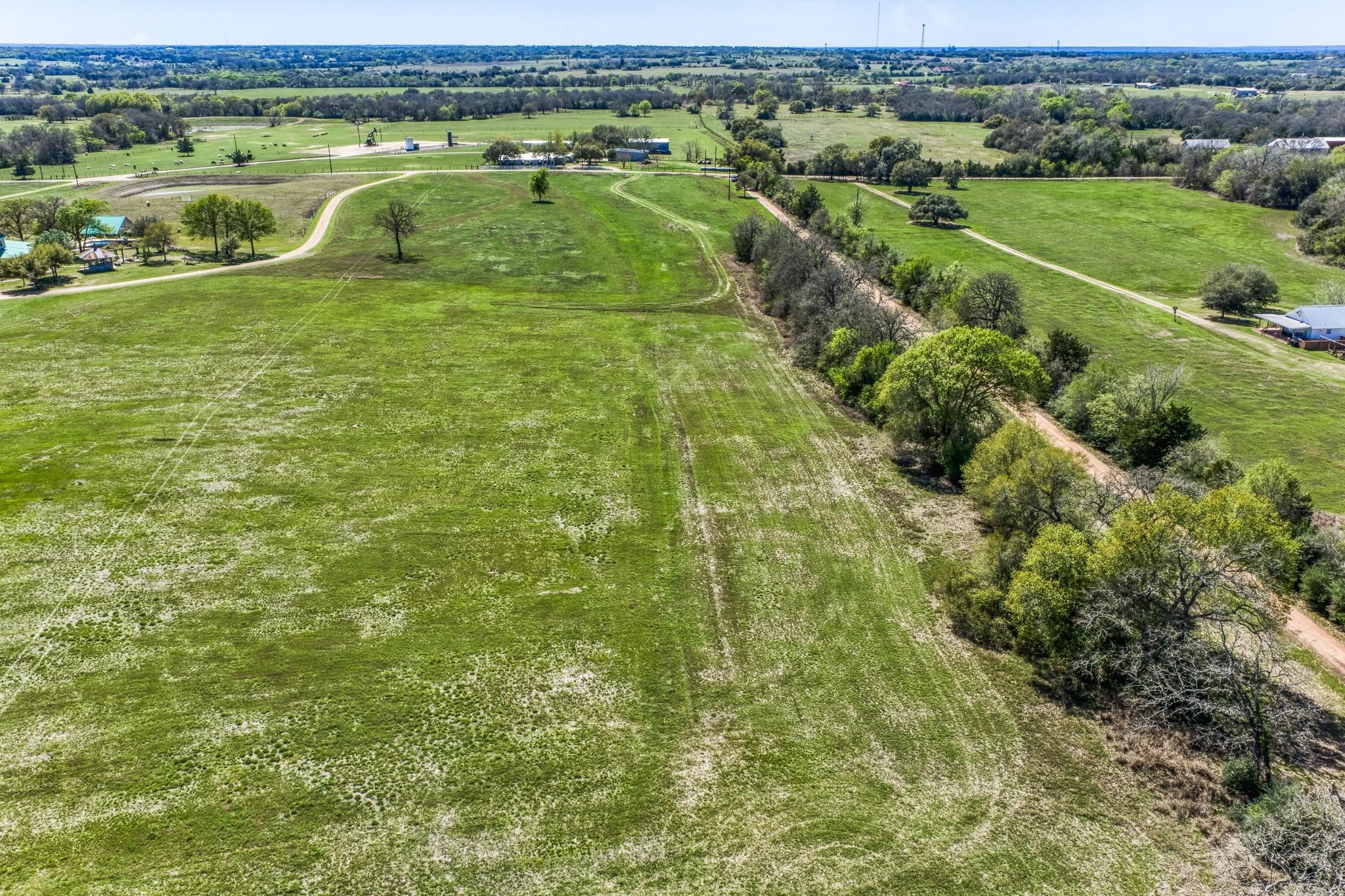 11646 Schuster Rd Property Photo 3