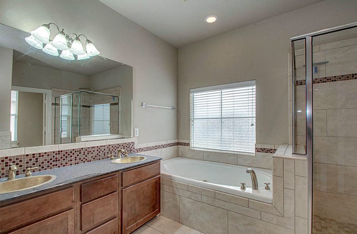 5729 Kiam Street Property Photo 6