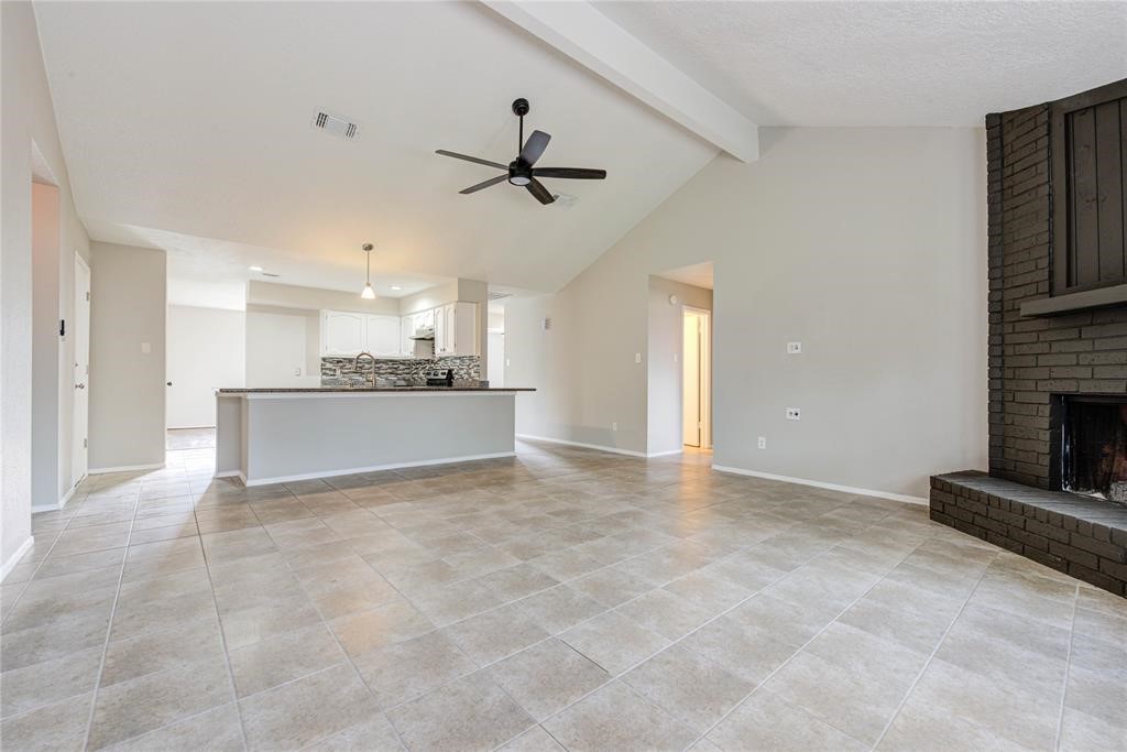 2311 Pepperweed Drive Property Photo 2