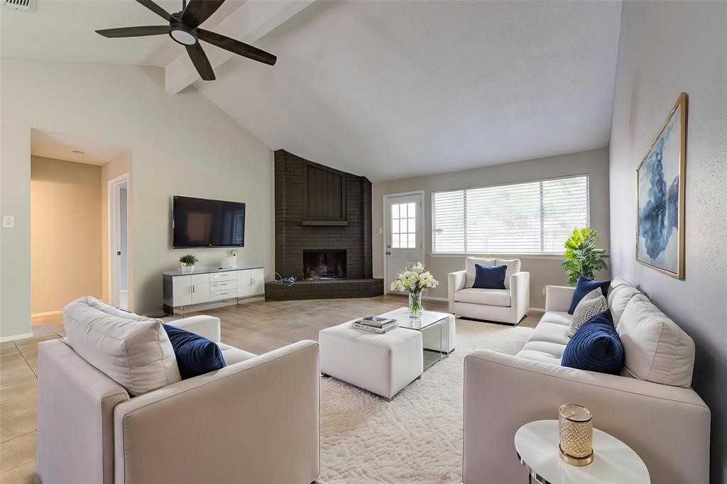 2311 Pepperweed Drive Property Photo 4
