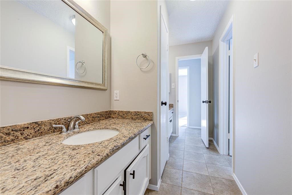 2311 Pepperweed Drive Property Photo 11