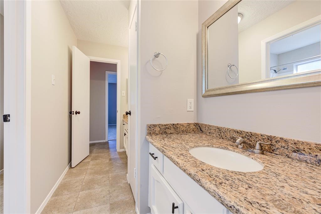2311 Pepperweed Drive Property Photo 13