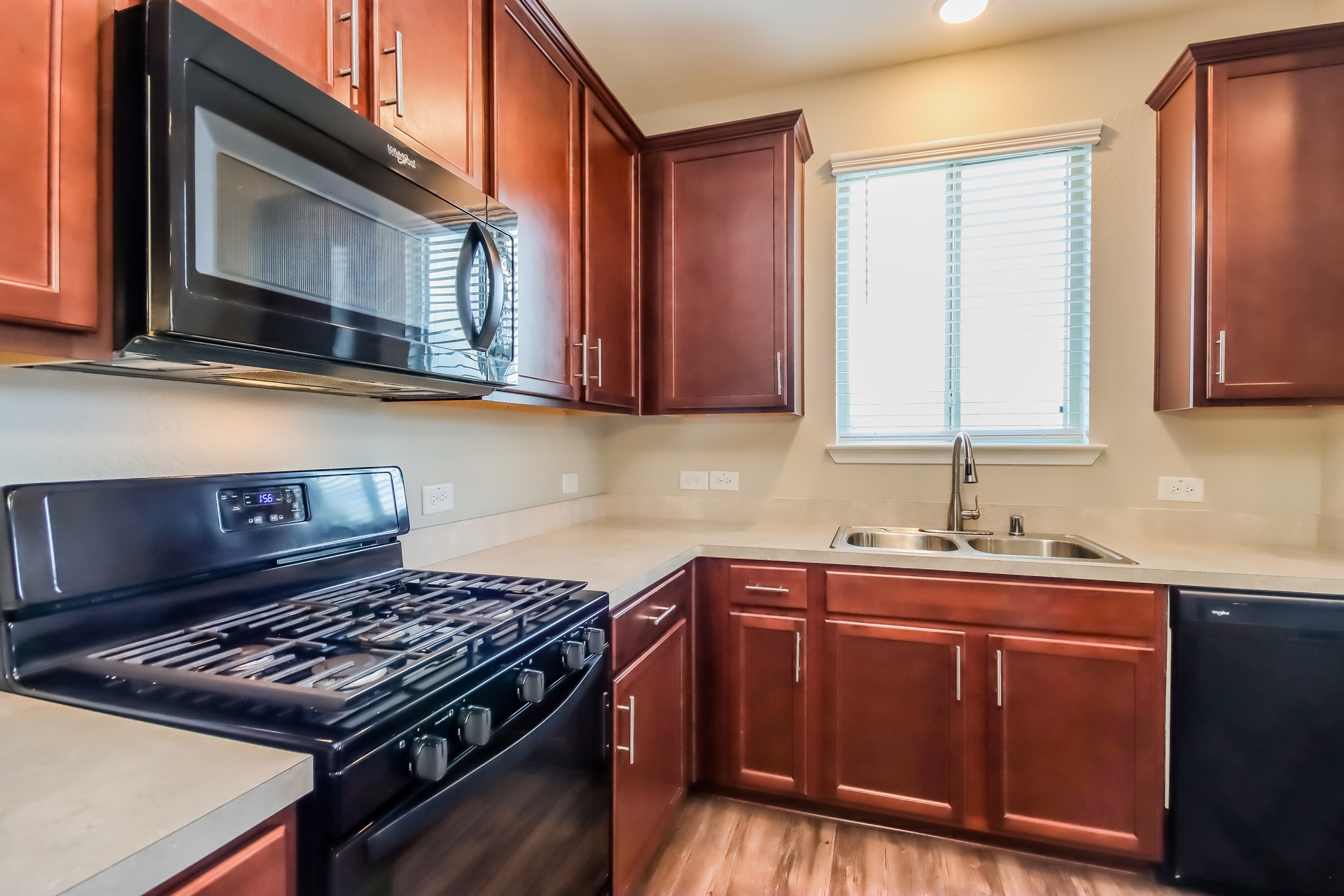 14607 Jasper Stream Property Photo 5