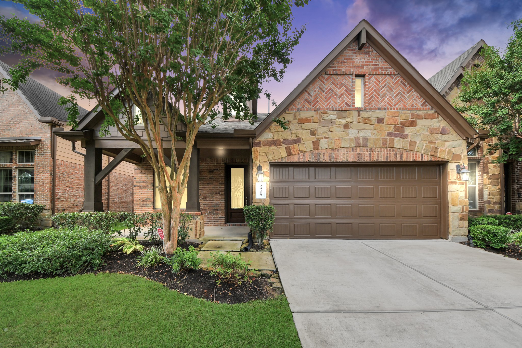 24219 Peralta Glen Lane Property Photo 1