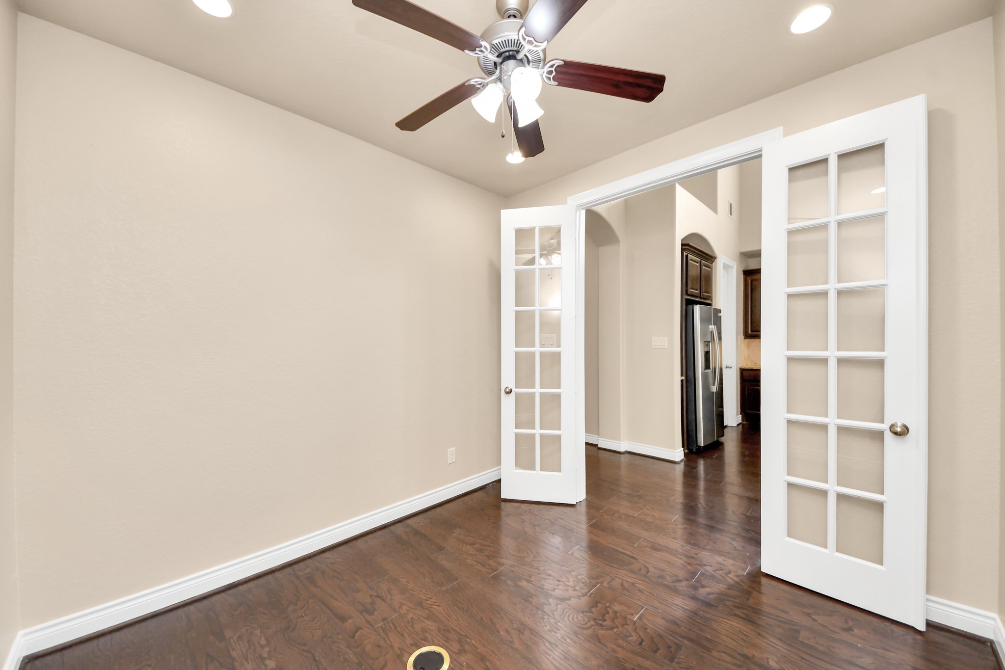 24219 Peralta Glen Lane Property Photo 18