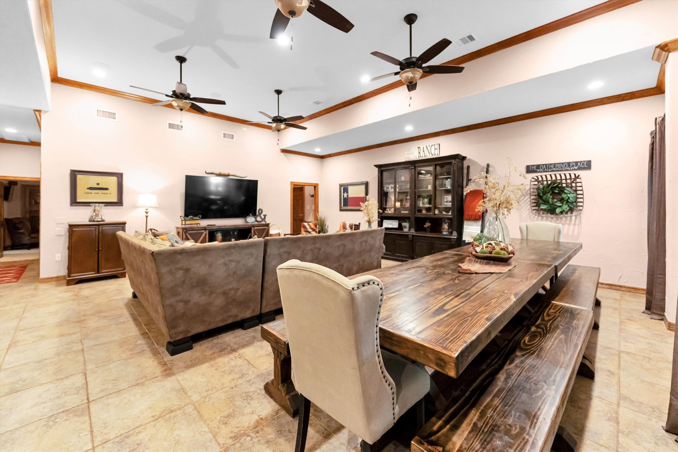 631 Ellisor Road Property Photo 16