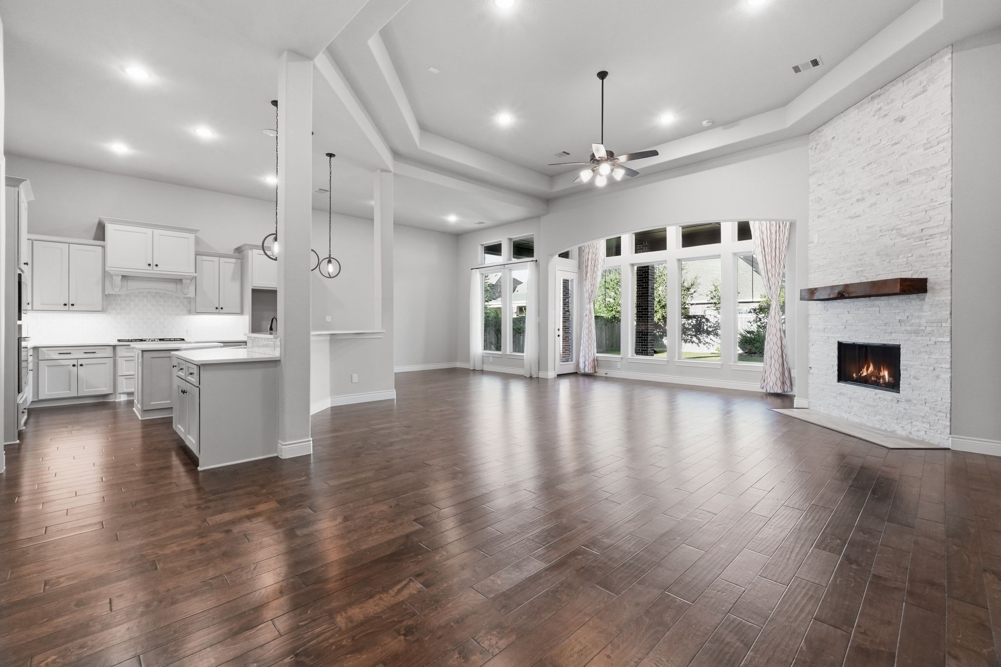 15223 Prairie Dog Town Lane Property Photo 12
