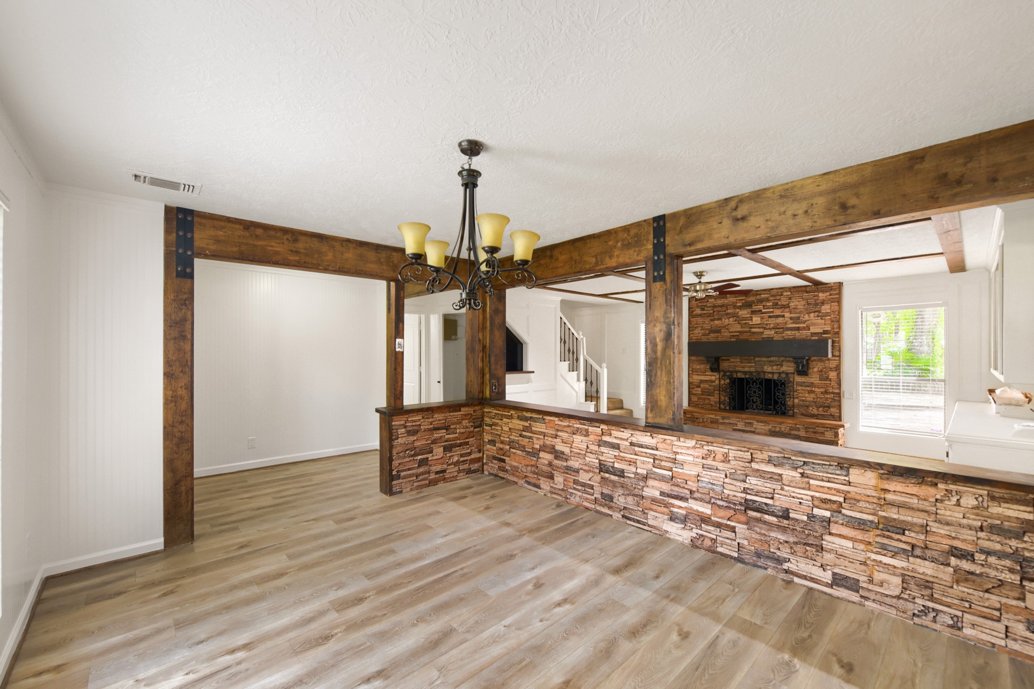 17922 Asphodel Lane Property Photo 9