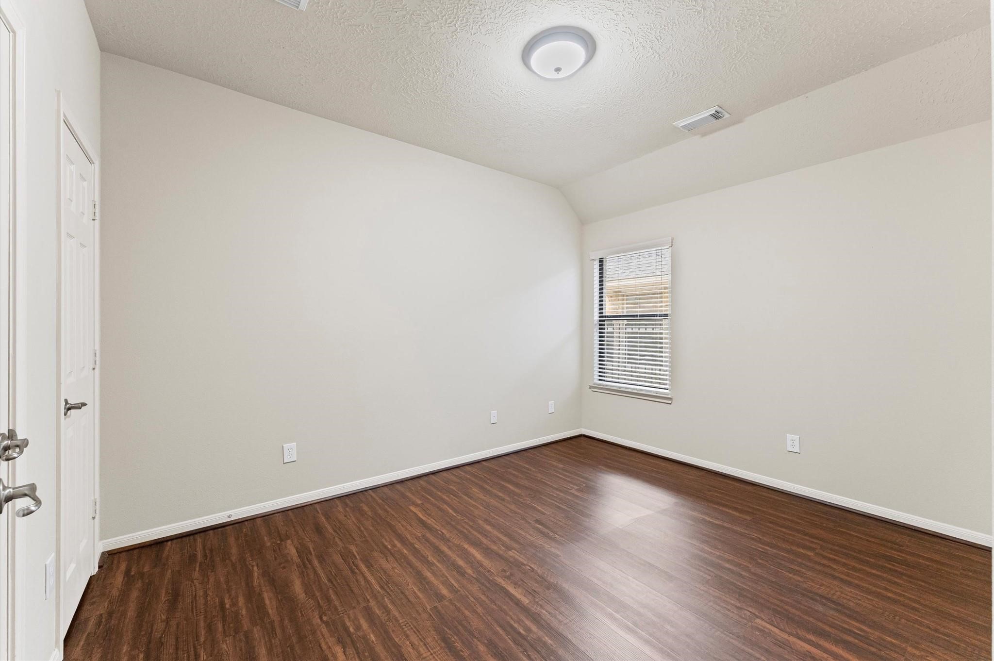 31 Pleasant Point Place Property Photo 28