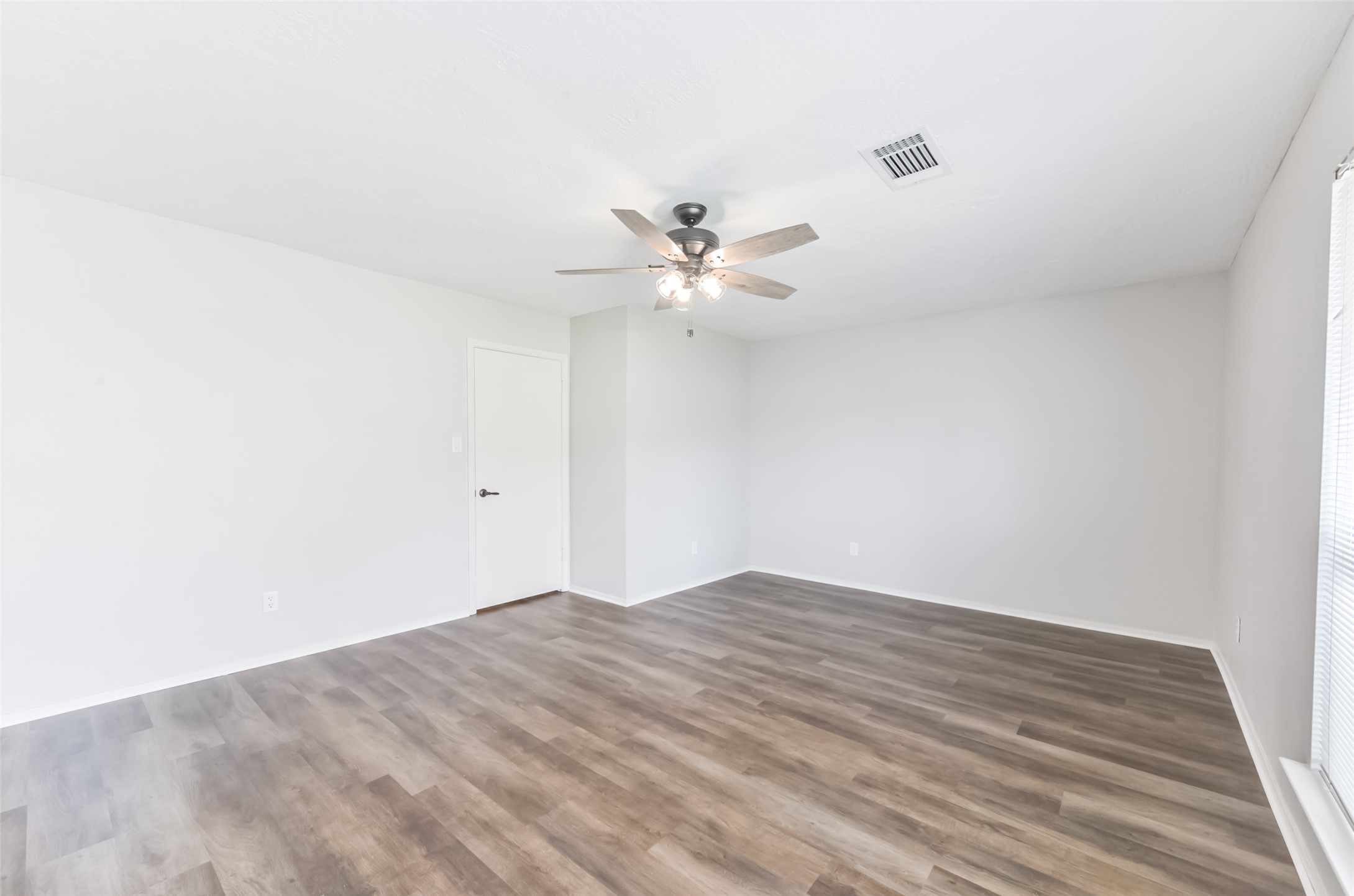 16606 Burlcreek Property Photo 22