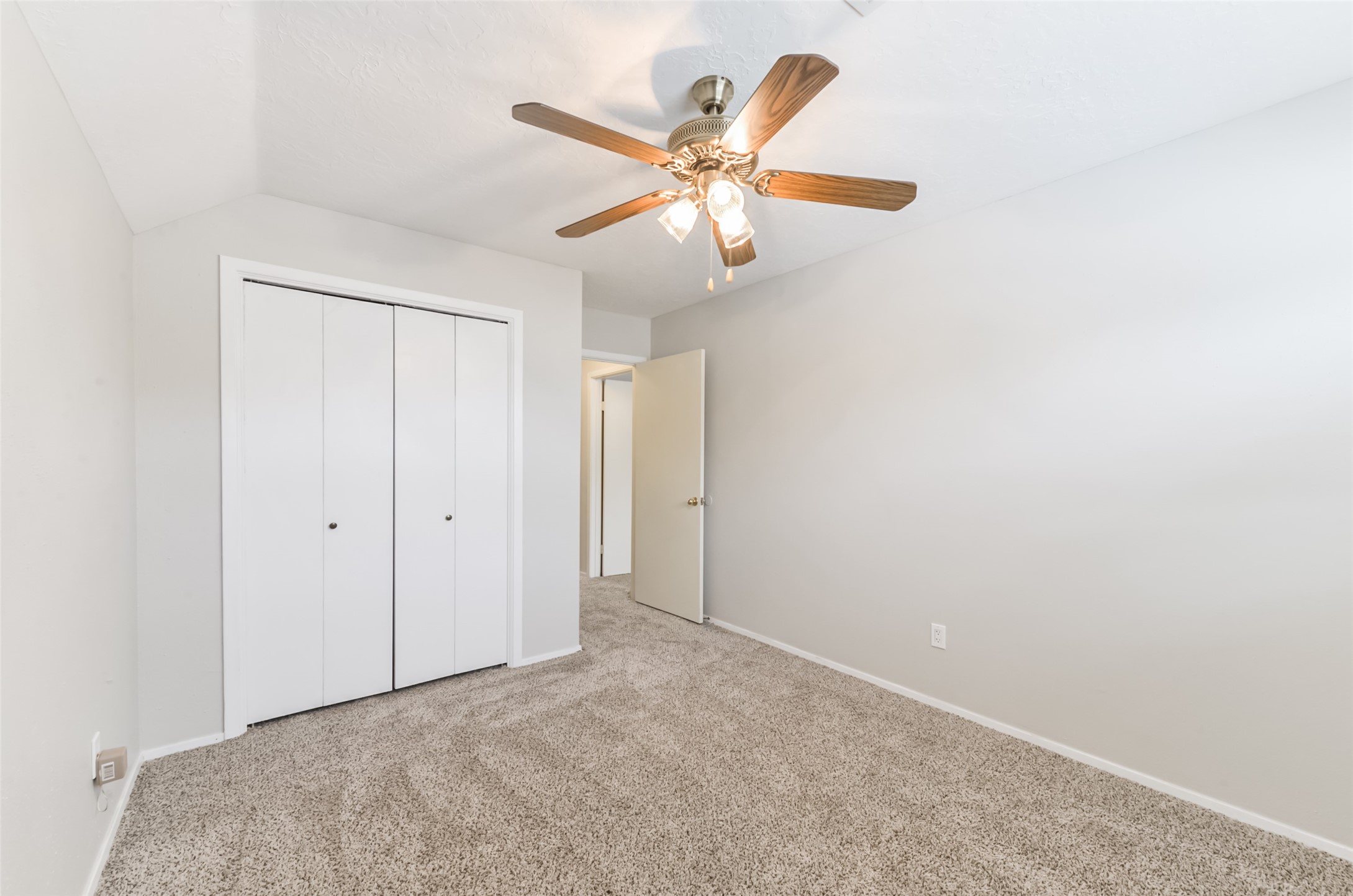 16606 Burlcreek Property Photo 26