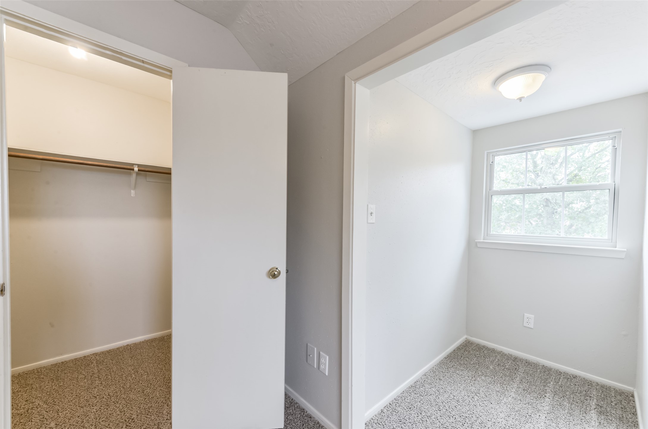 16606 Burlcreek Property Photo 31