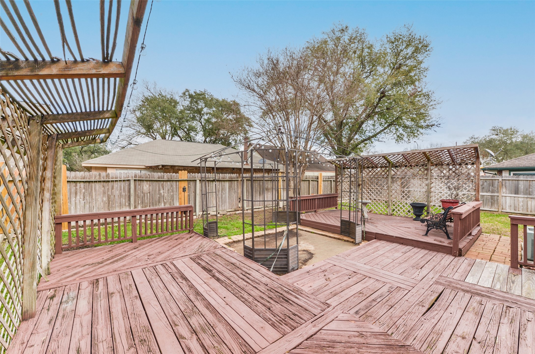 16606 Burlcreek Property Photo 36