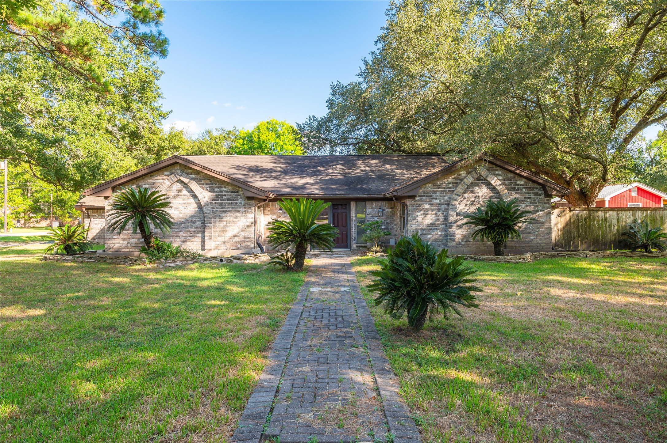 6903 Meadowlark Lane Property Photo 1