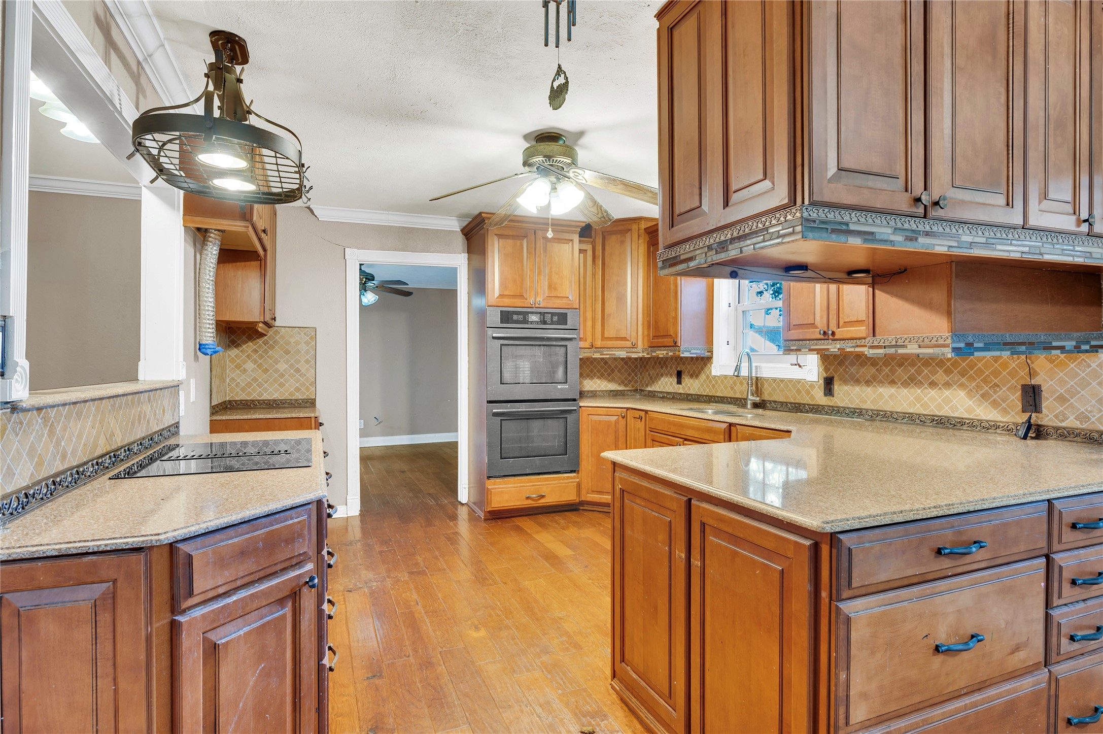6903 Meadowlark Lane Property Photo 10