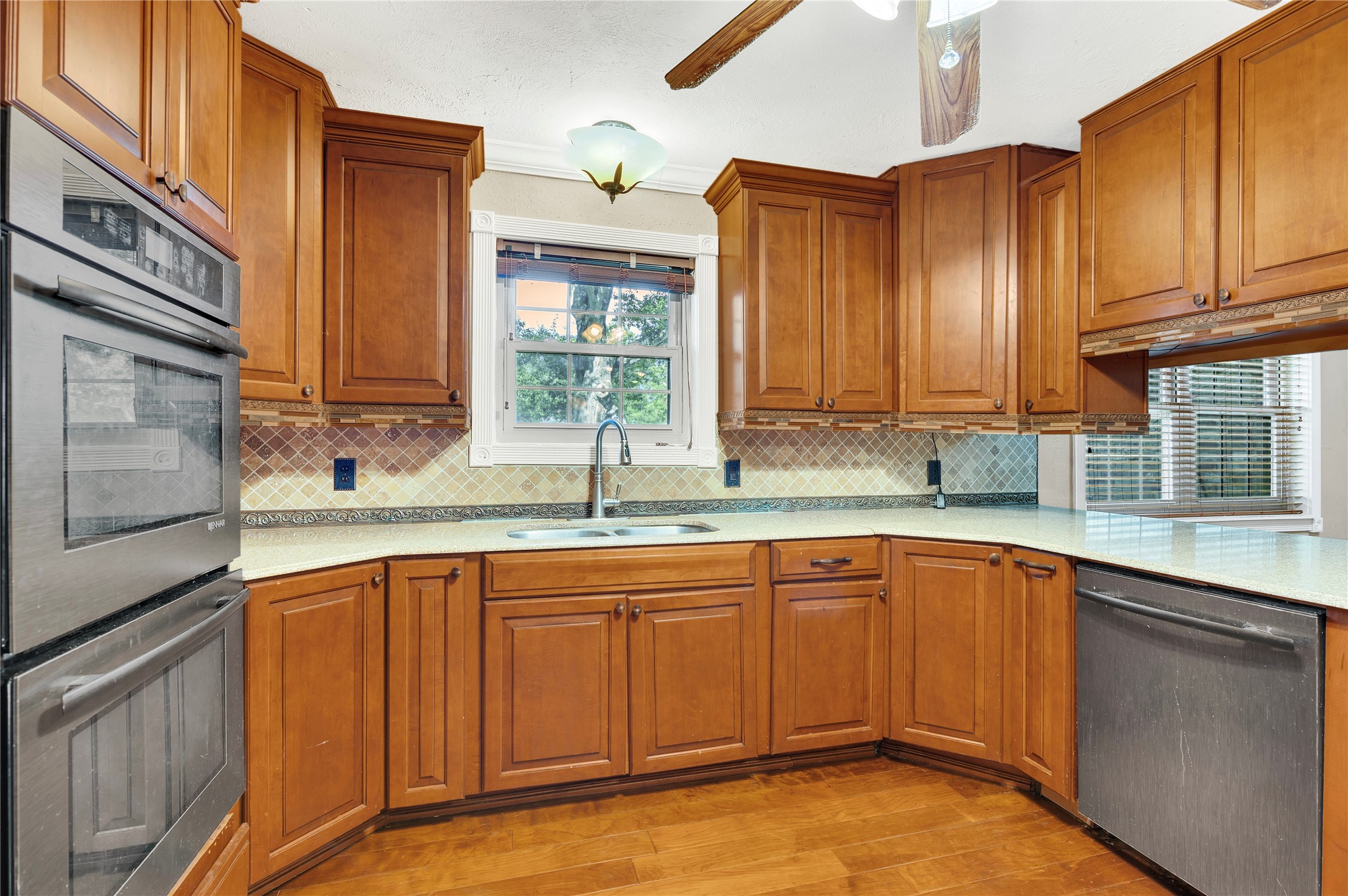 6903 Meadowlark Lane Property Photo 11