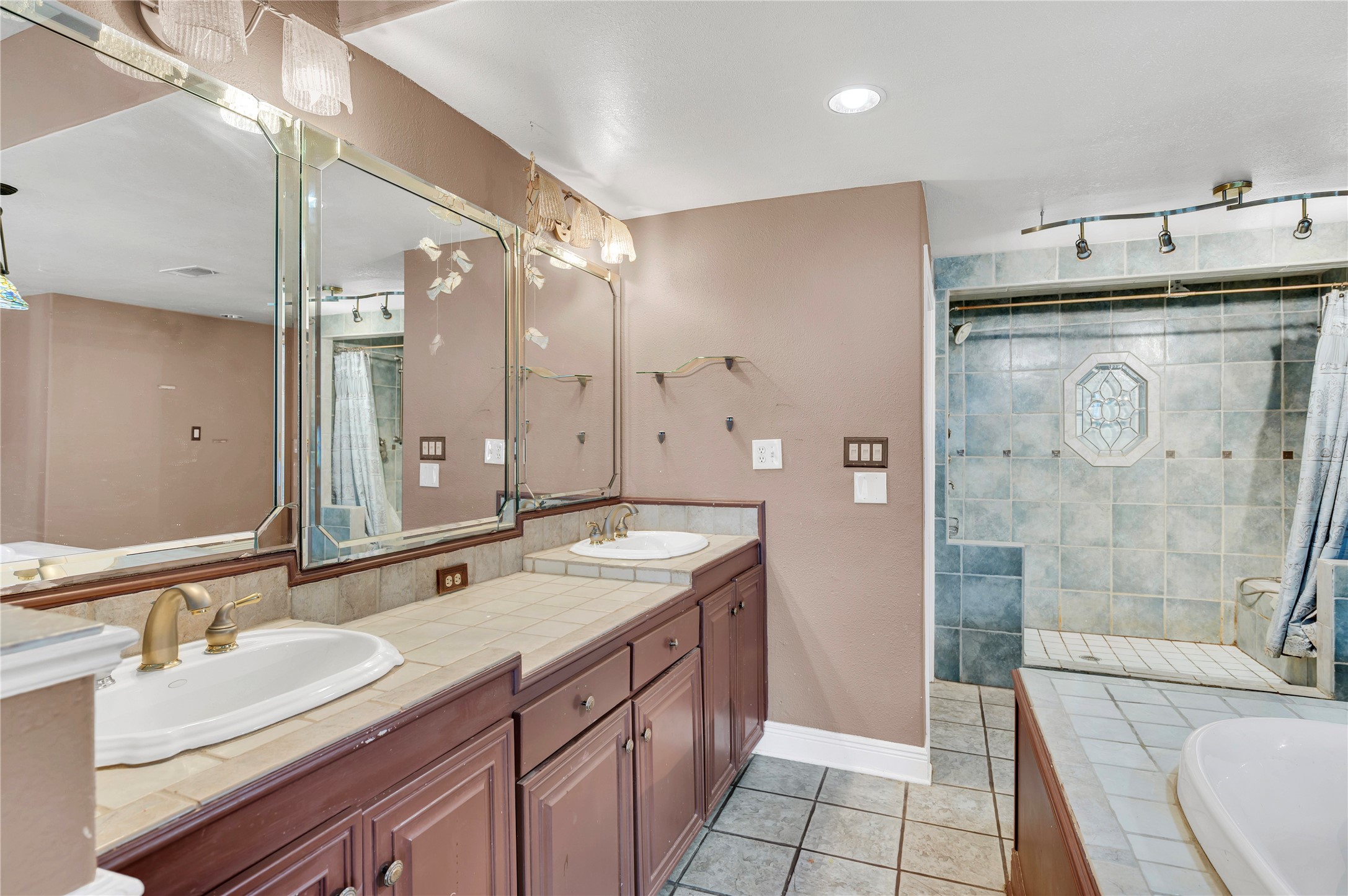 6903 Meadowlark Lane Property Photo 21
