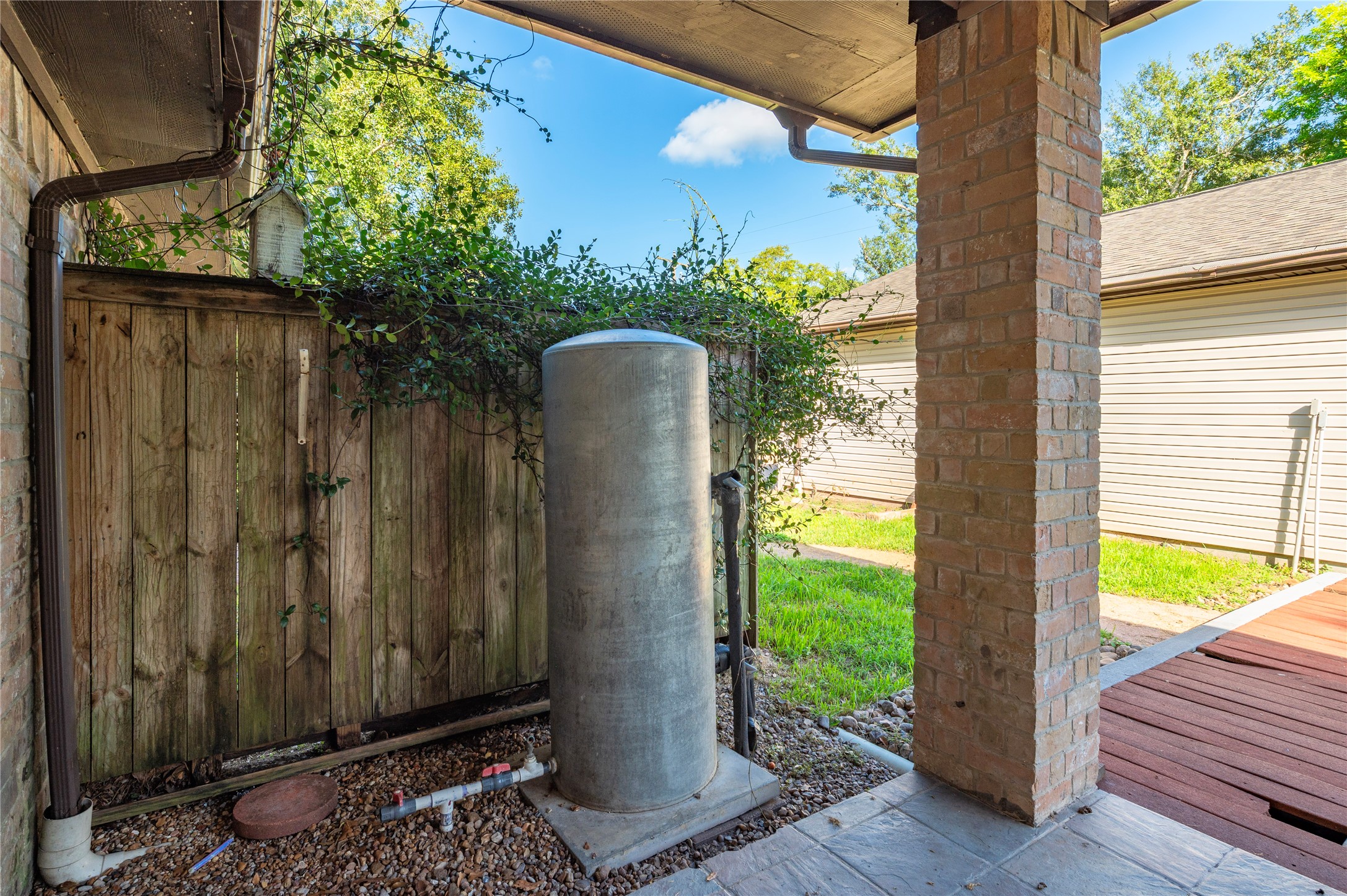 6903 Meadowlark Lane Property Photo 29