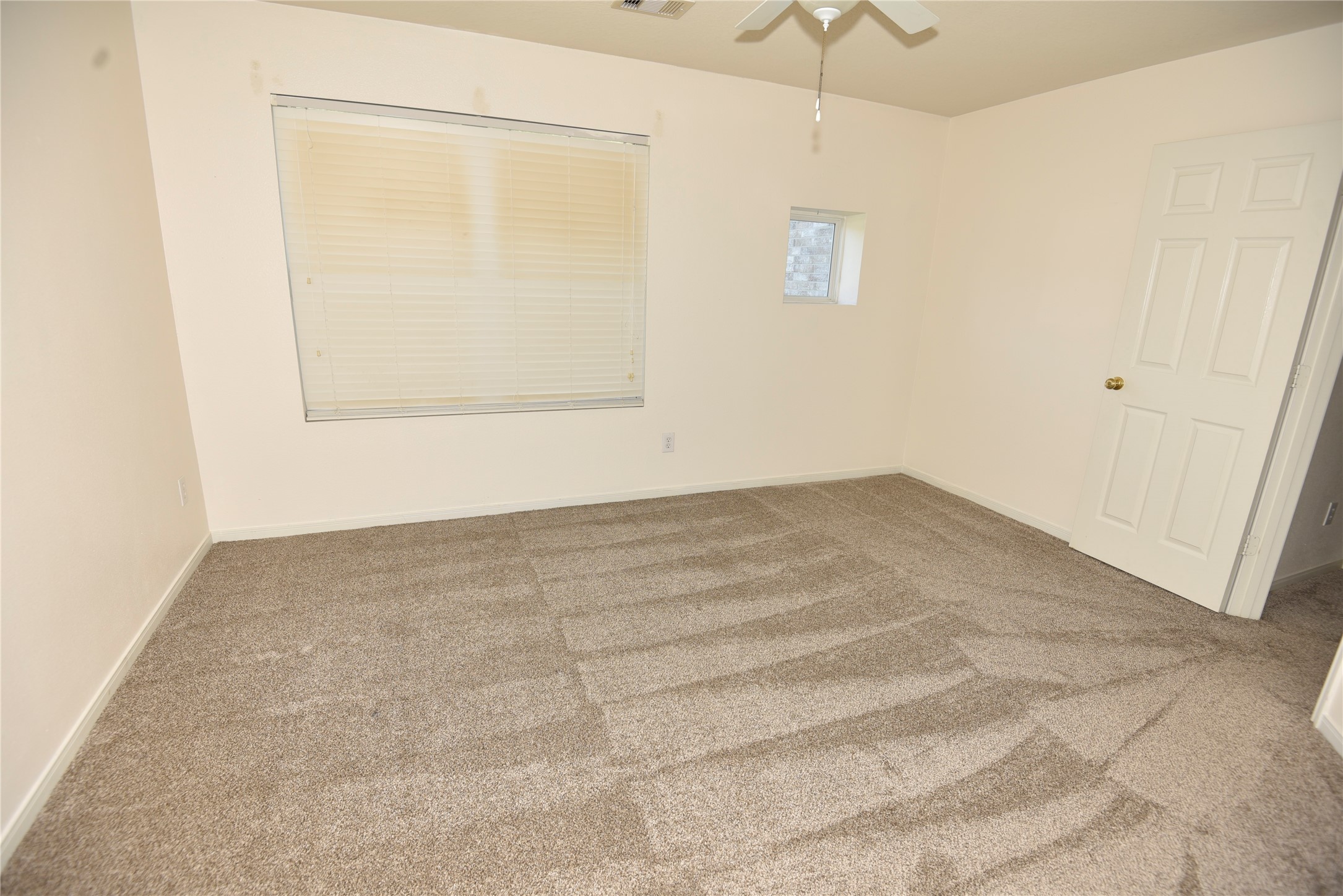 16868 Greenhouse Street Property Photo 24