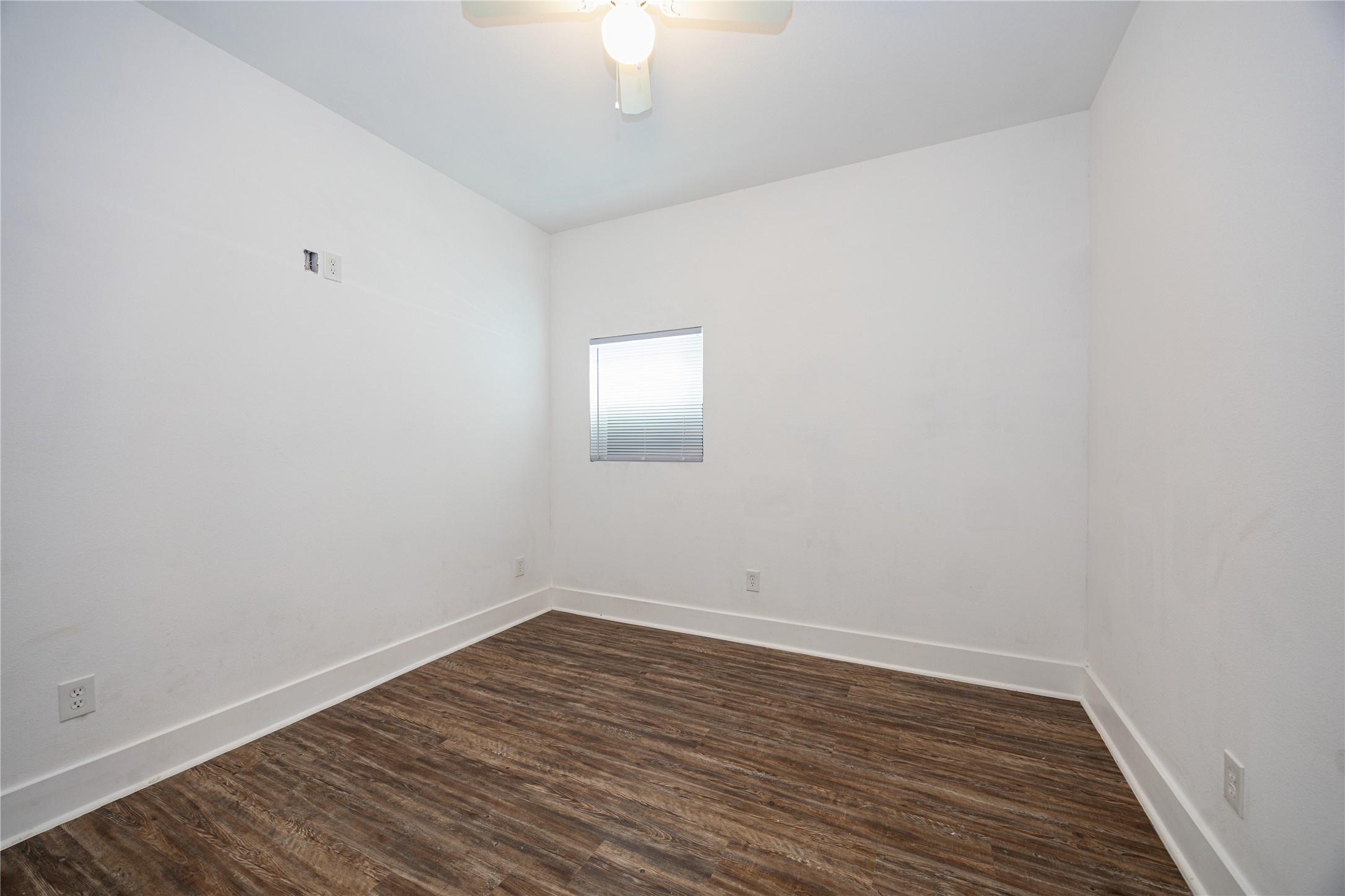 10930 Exeter Street A Property Photo 14
