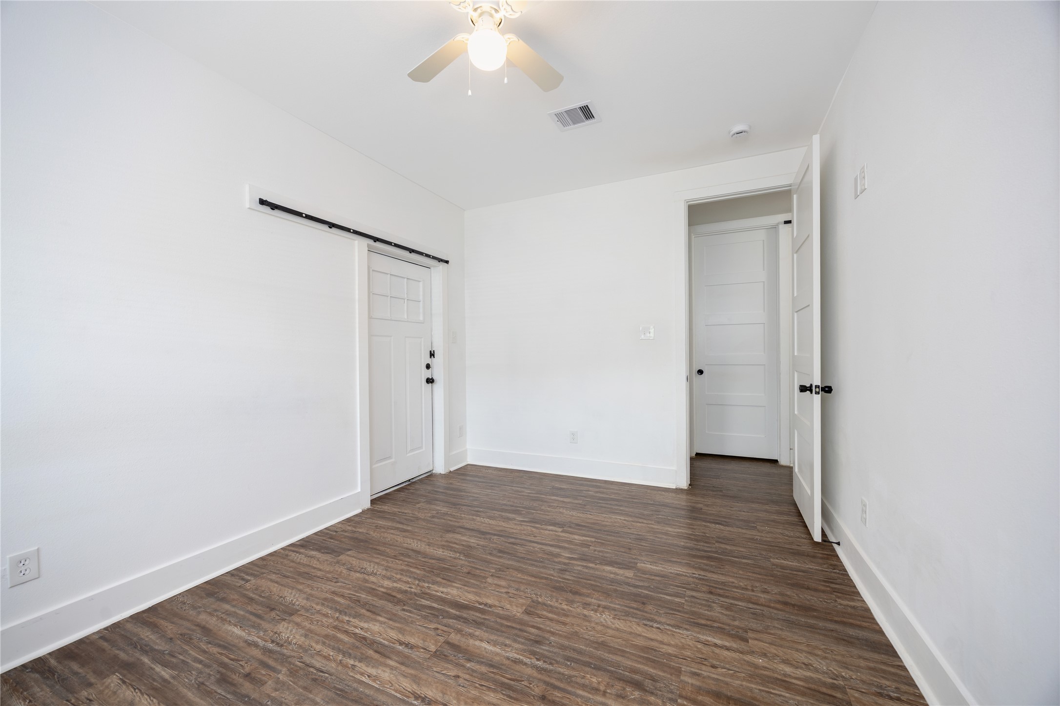 10930 Exeter Street A Property Photo 15