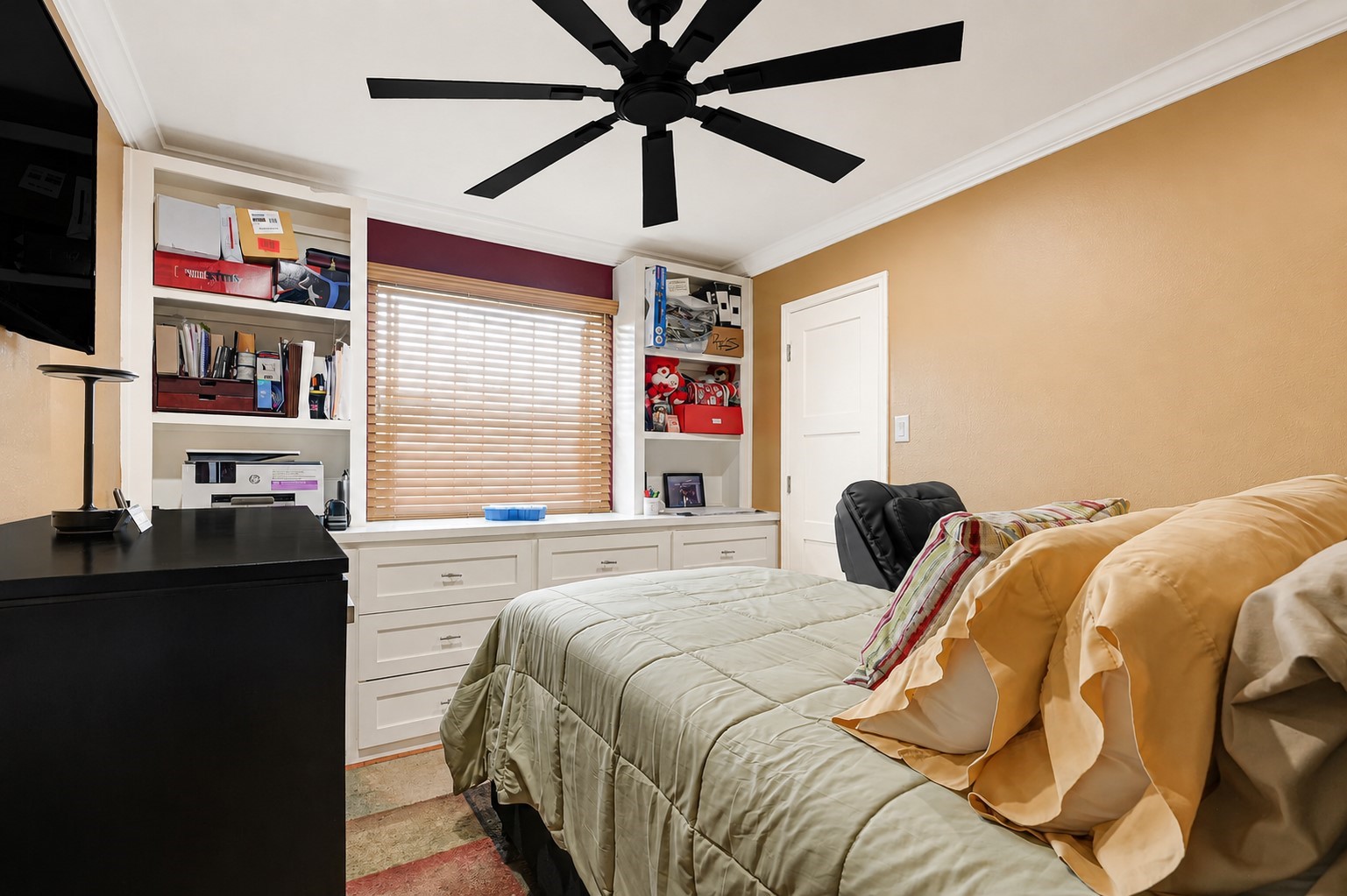 1807 Strongs Court Property Photo 18