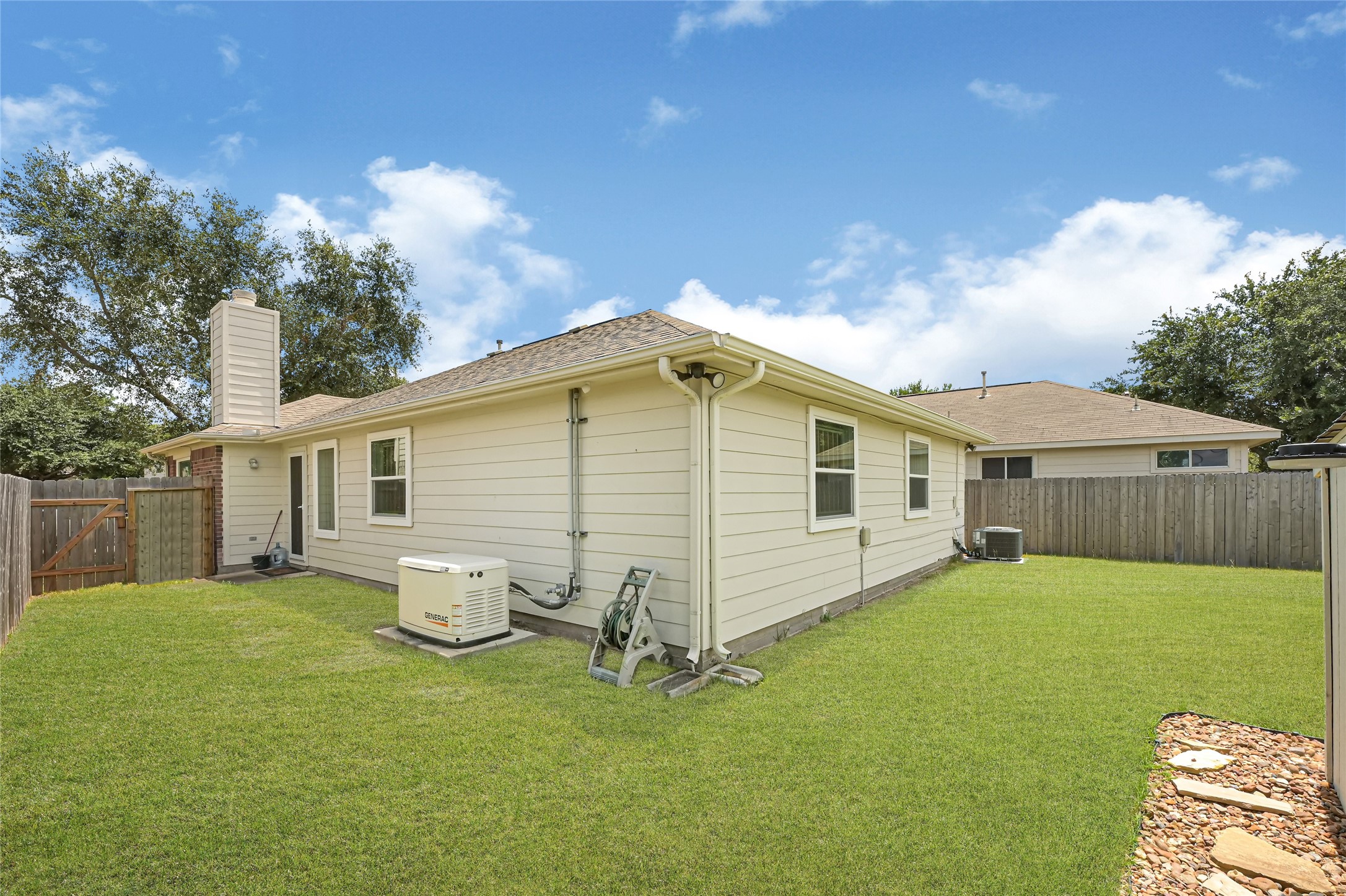 1807 Strongs Court Property Photo 22