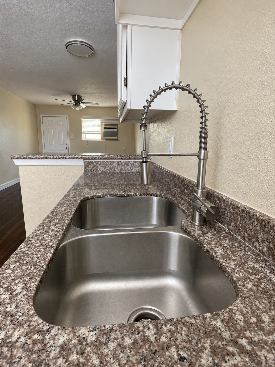 3906 Rotman Street 4 Property Photo 7