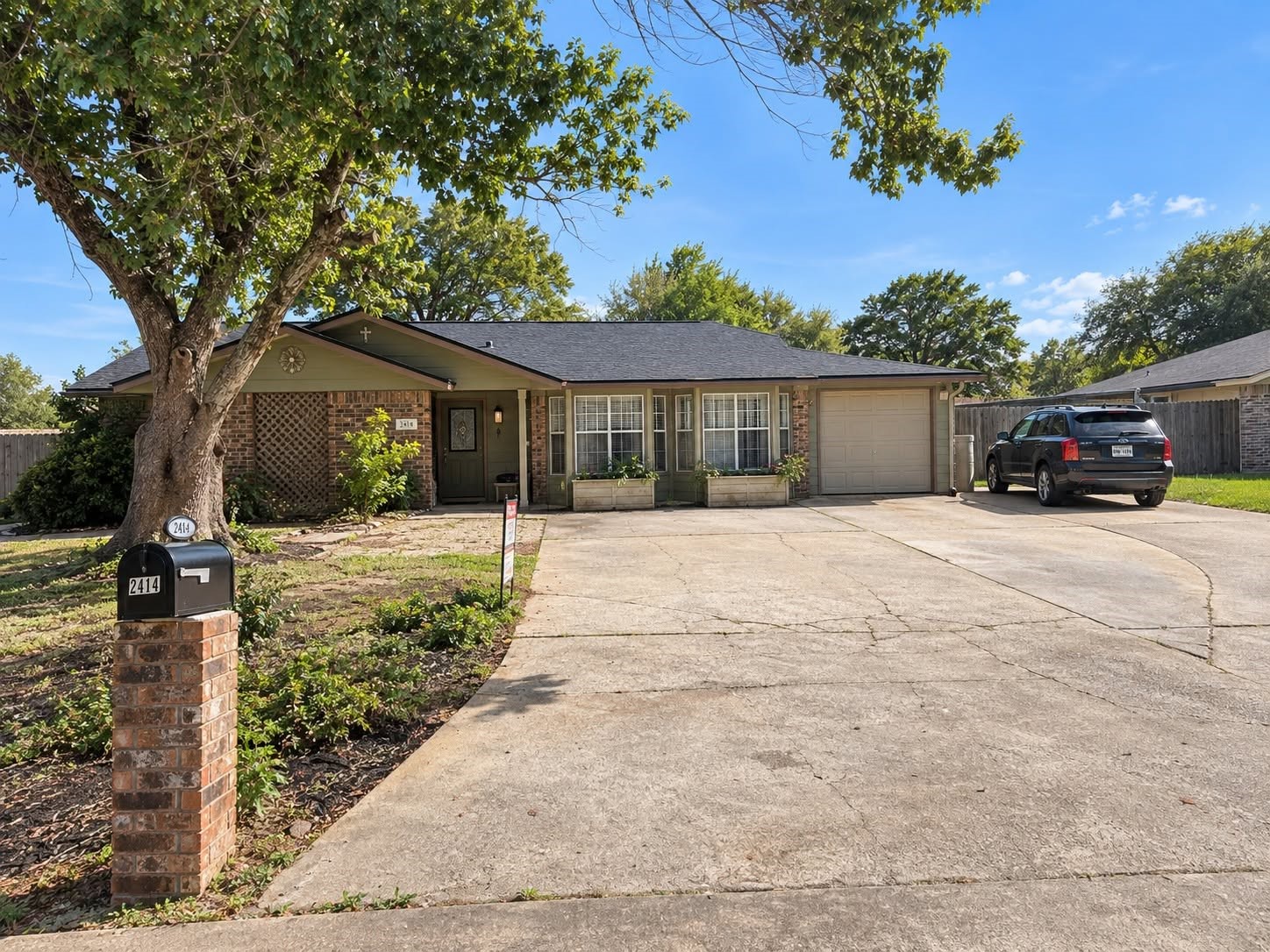 2414 Goldenrod Street Property Photo 1