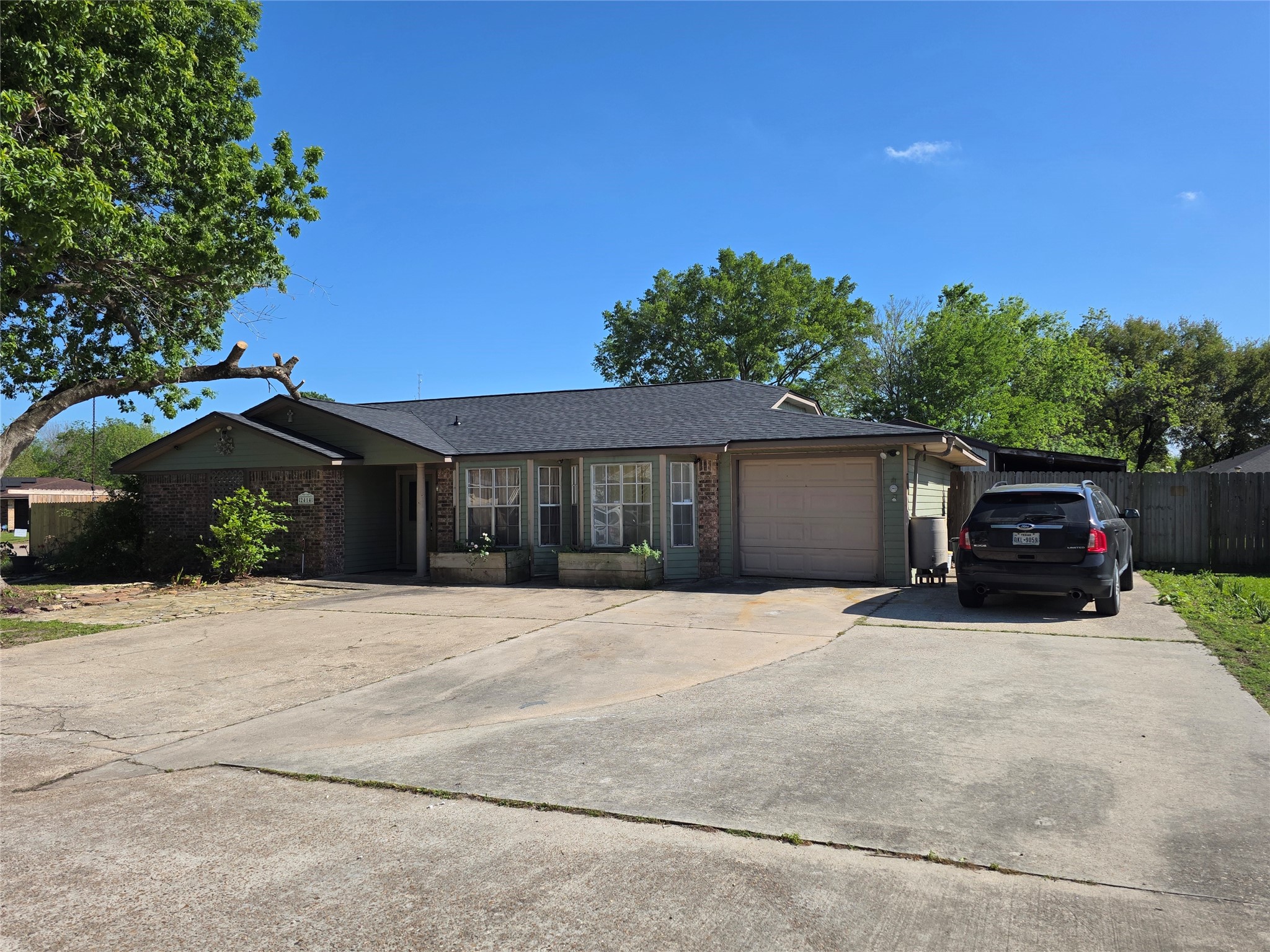 2414 Goldenrod Street Property Photo 6