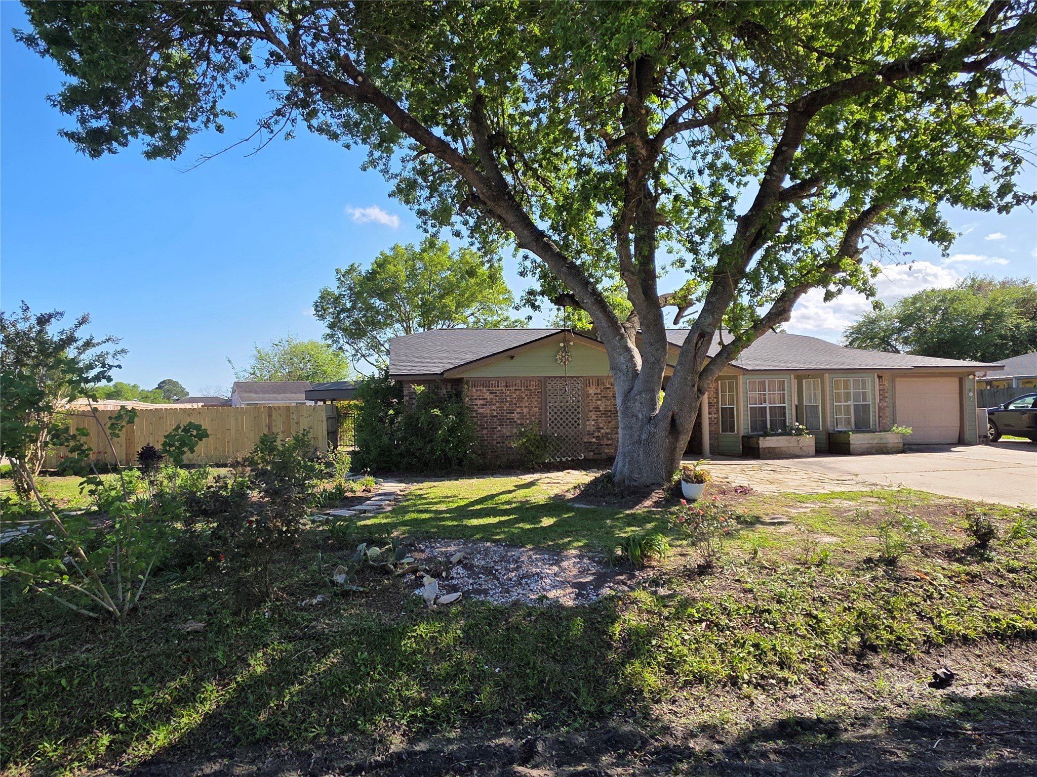 2414 Goldenrod Street Property Photo 21