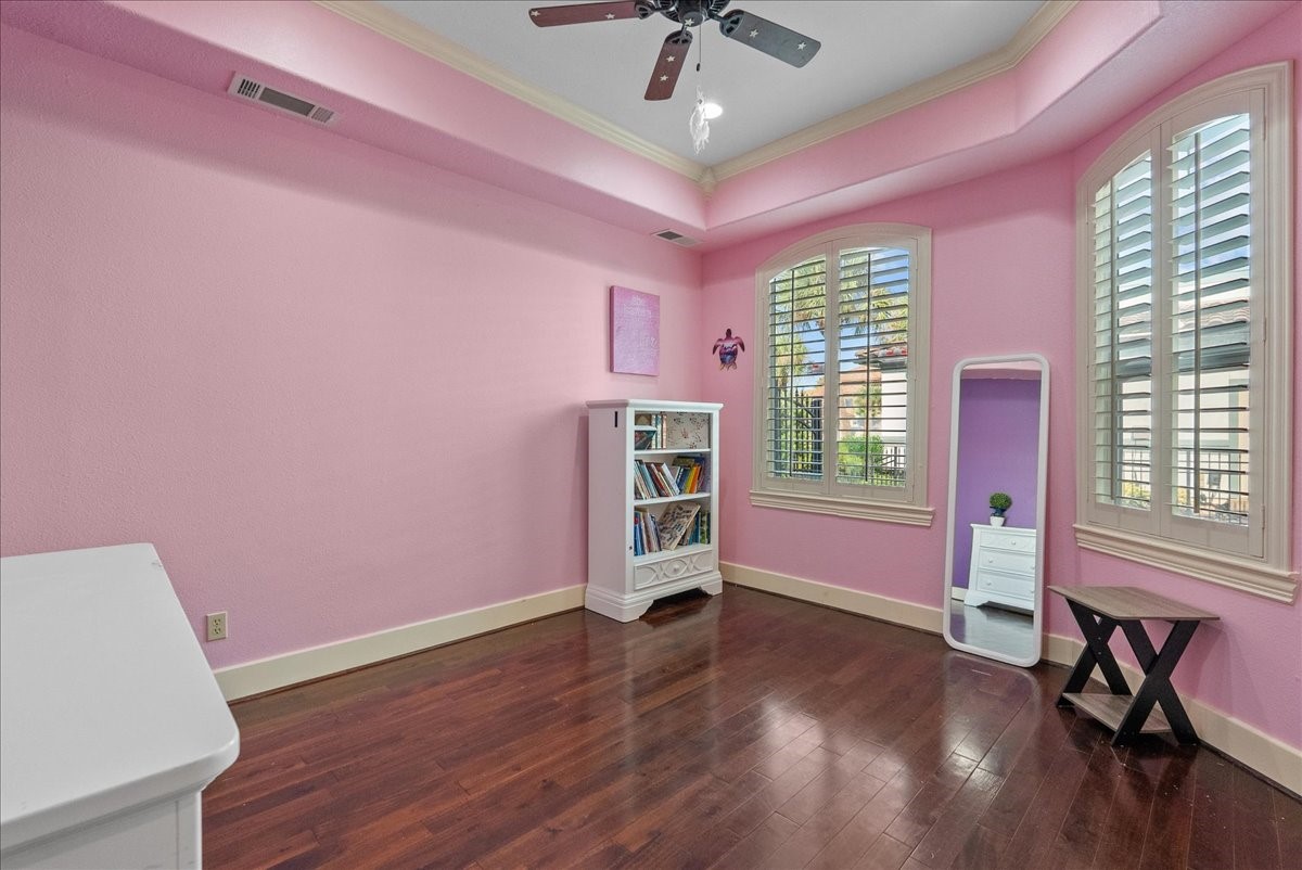 541 Villa Drive Property Photo 33