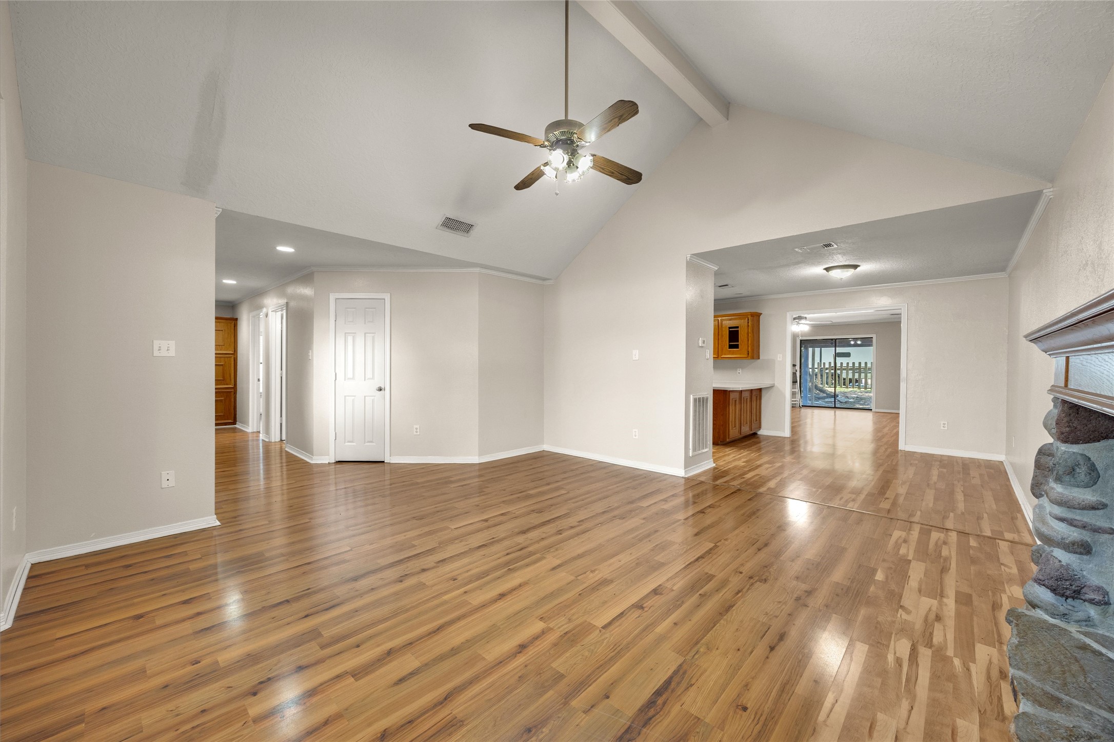 3103 Spring Stuebner Road Property Photo 8