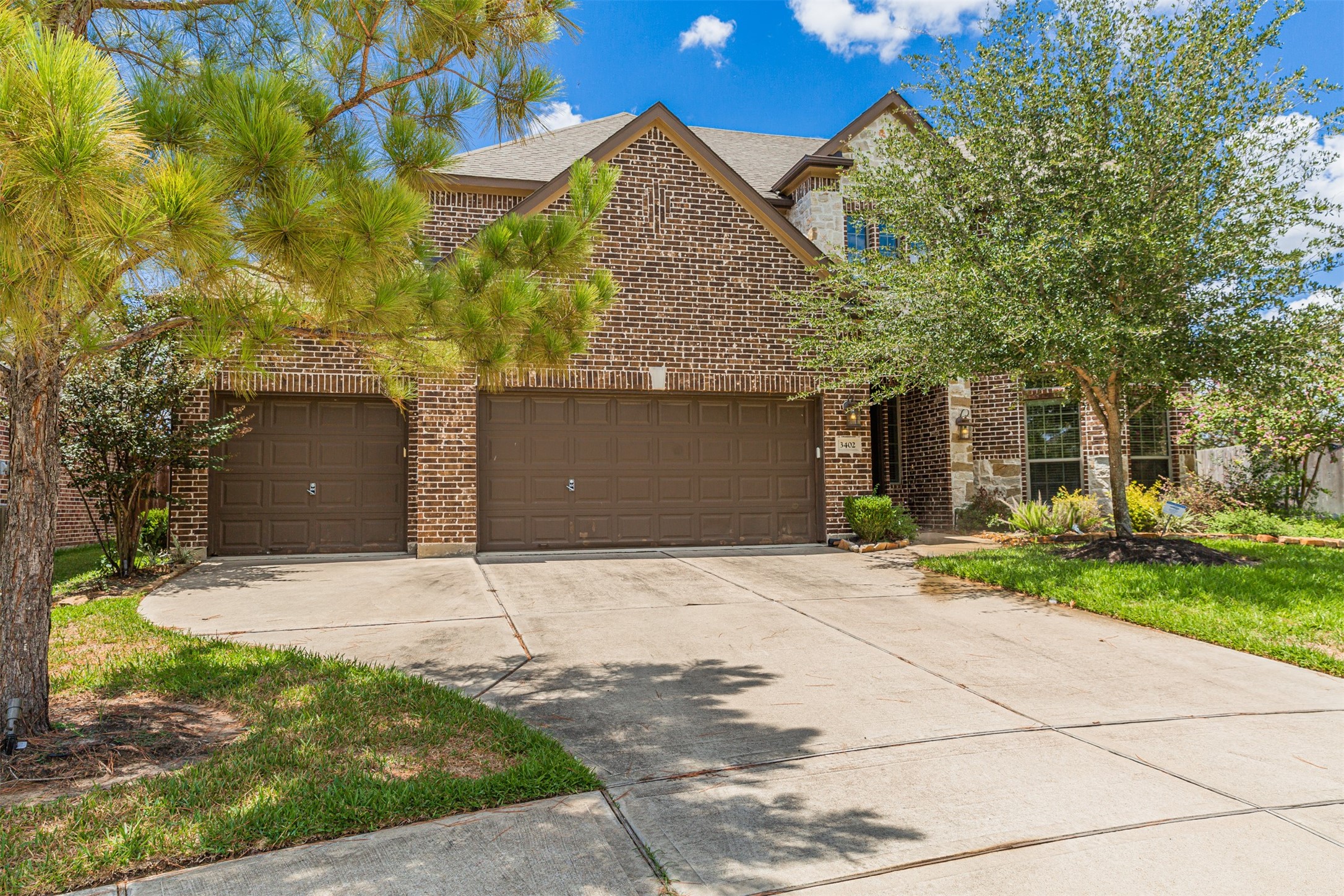 3402 Duplin Creek Drive Property Photo 2