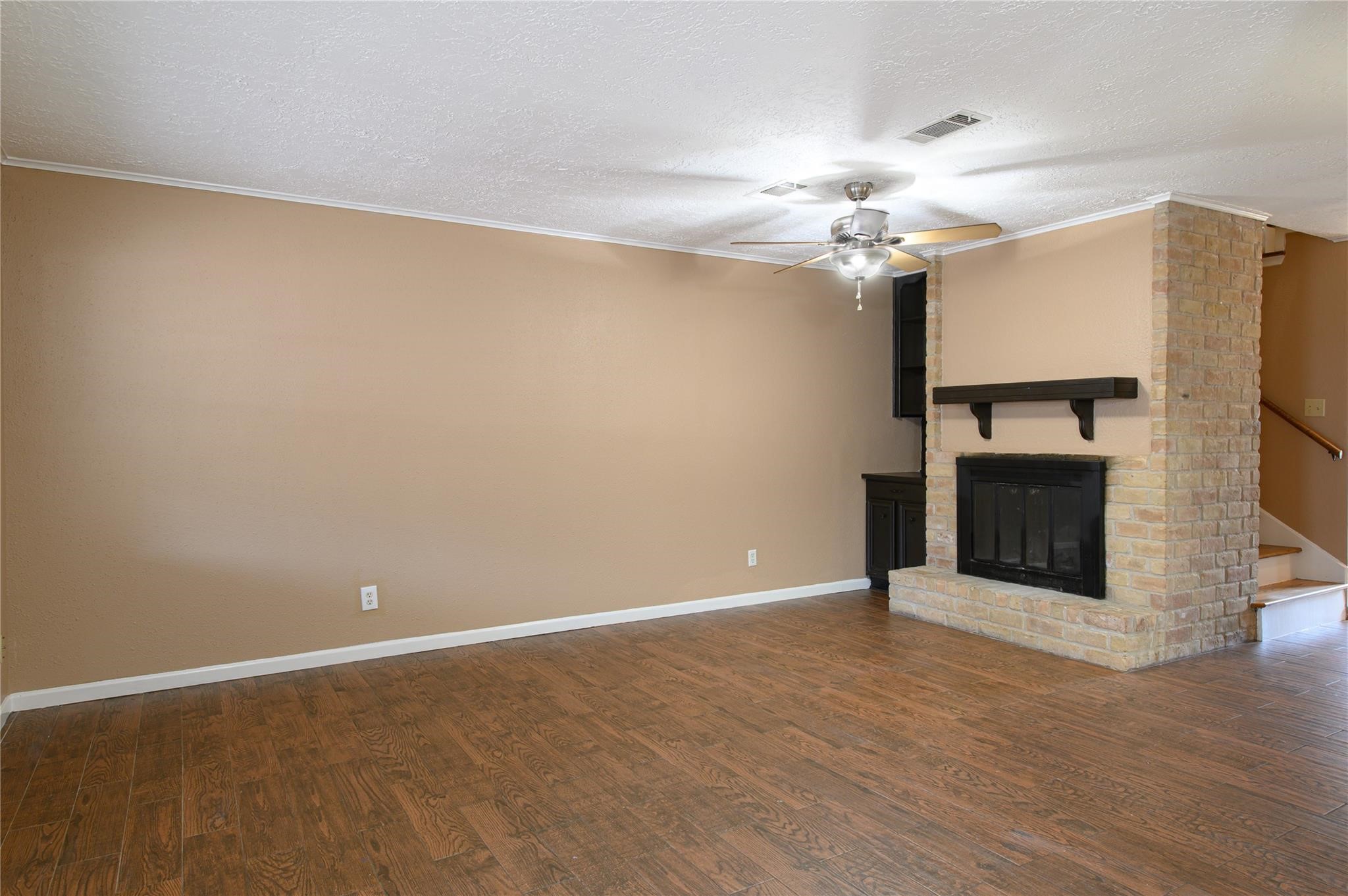 20339 Fieldtree Drive Property Photo 4
