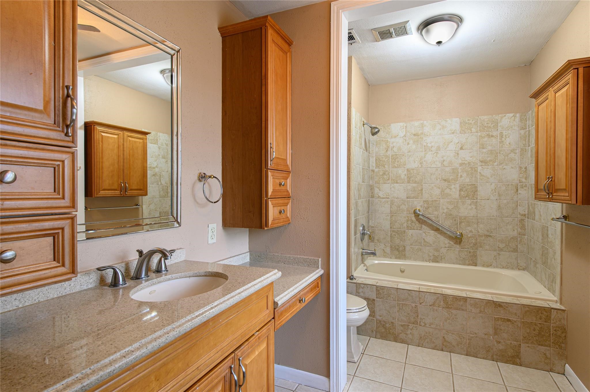 20339 Fieldtree Drive Property Photo 12