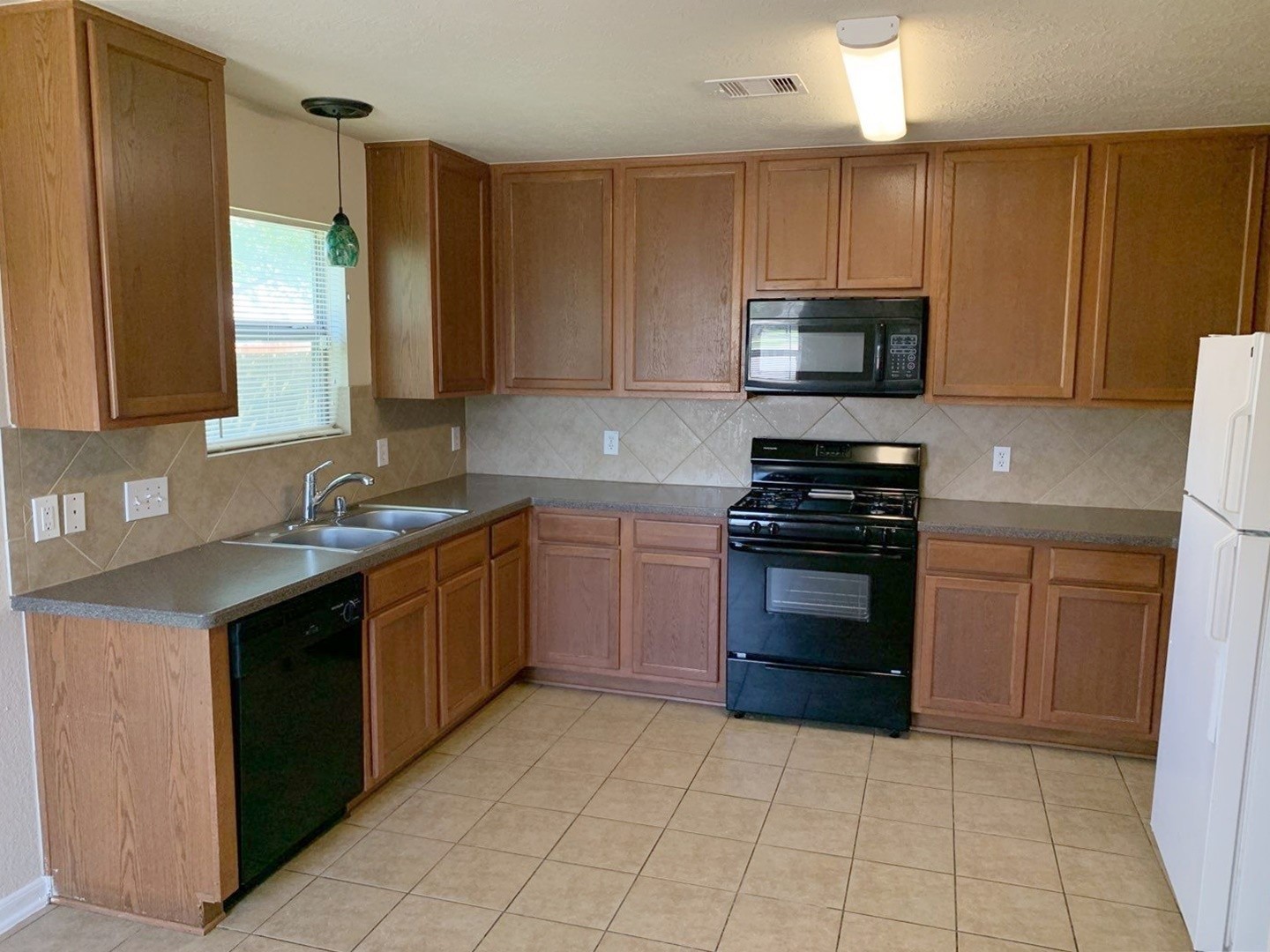 7207 Liberty Mesa Property Photo 3