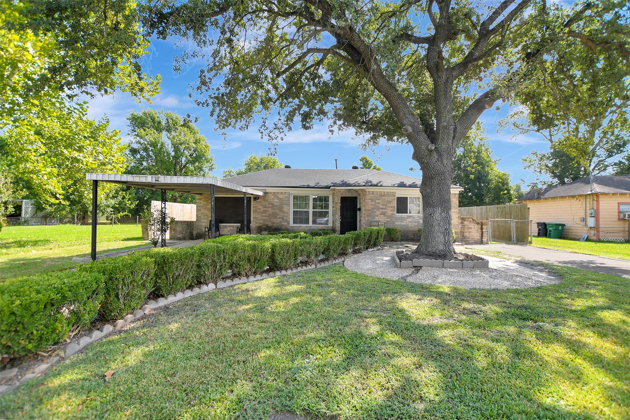 3910 Englewood Street Property Photo 1